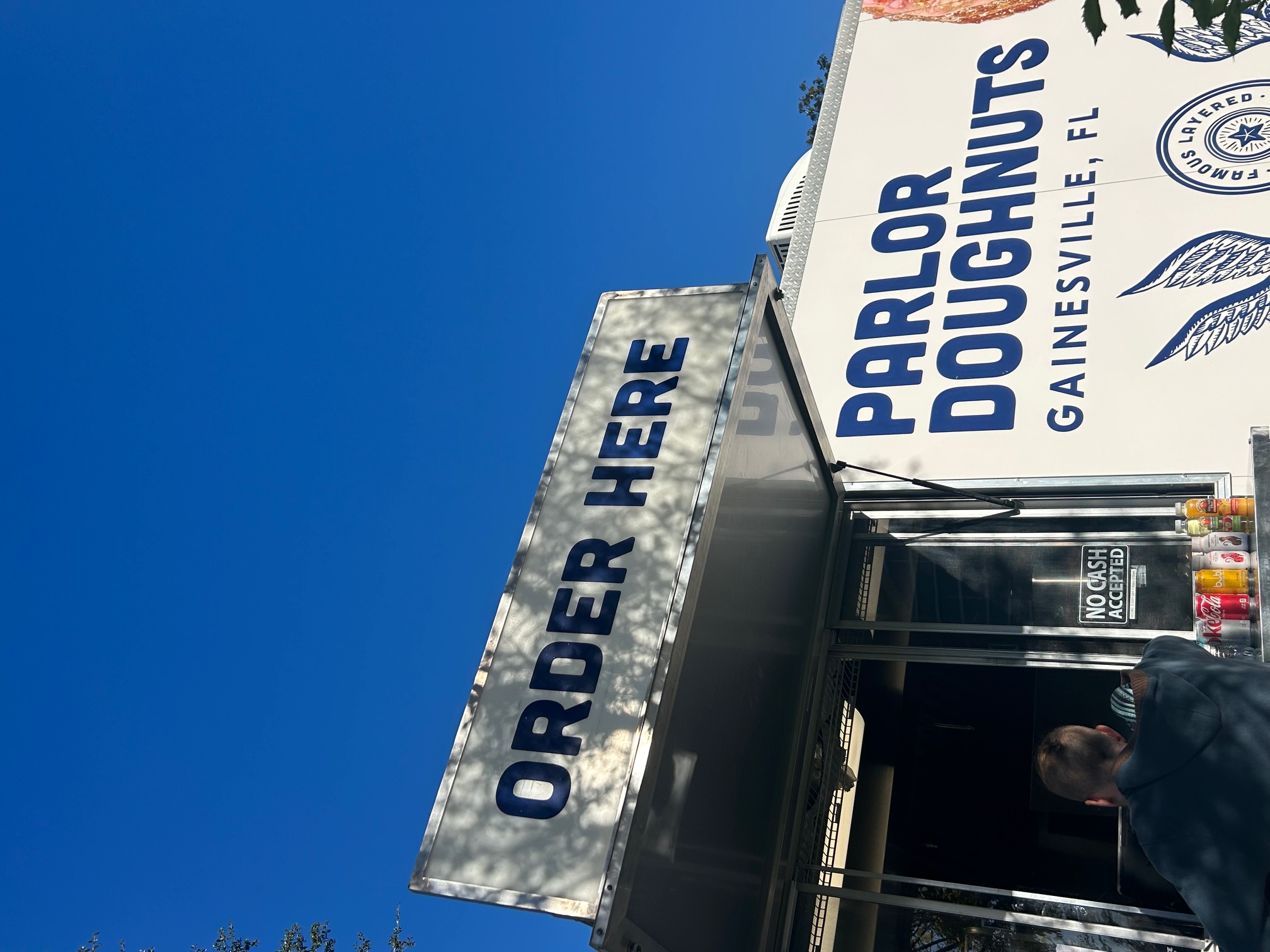 Parlor Doughnuts truck