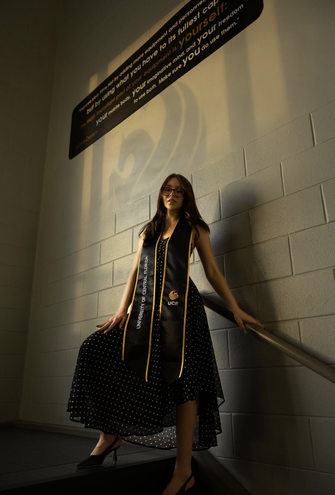 Grad Poses - Grad photos article for the girlies -  Katie Powell Resubmission with written approval by photographer