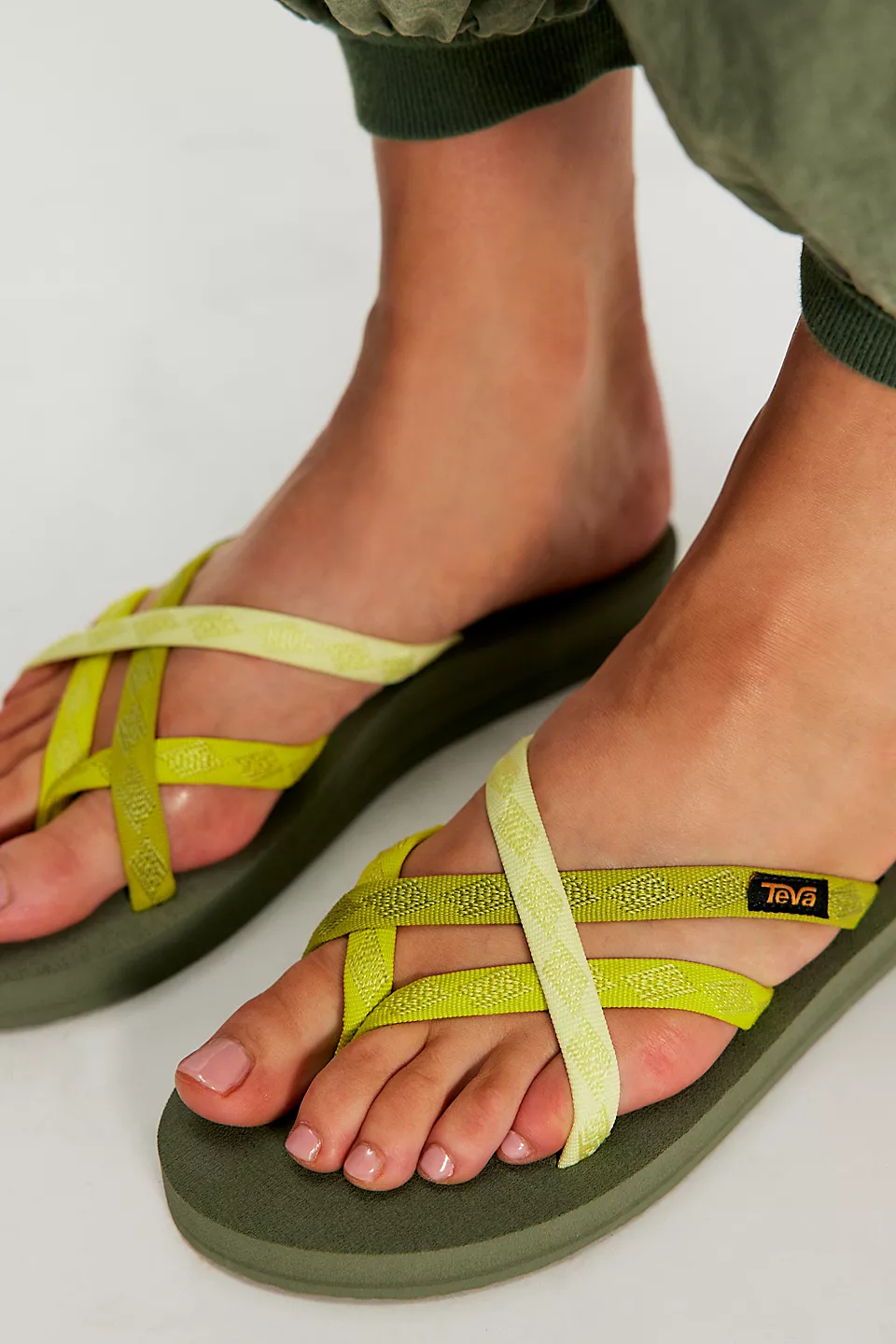 rainbow flip flop dupes
