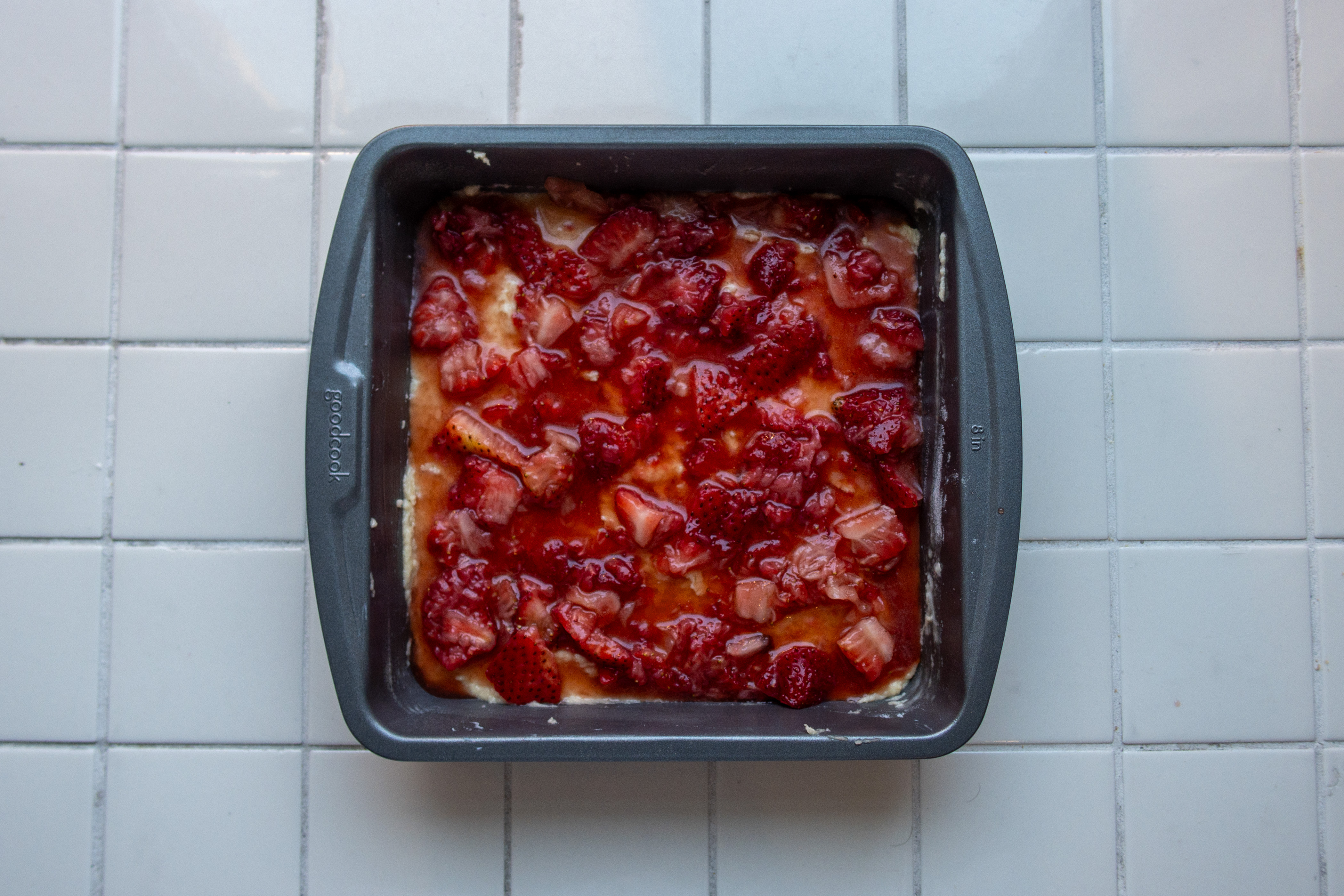 Strawberry spoon cake, assembled batter
