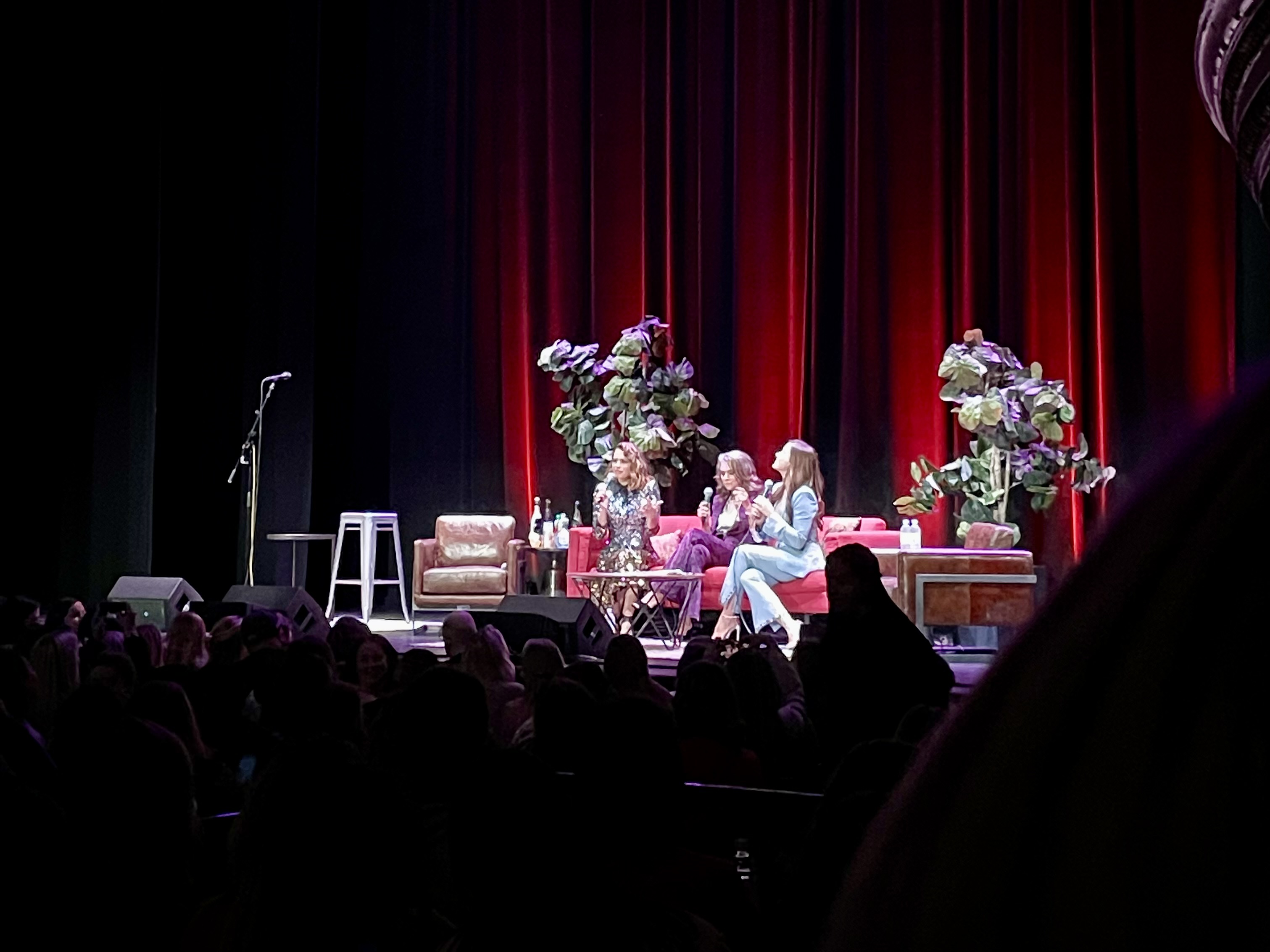 One Tree Hill Drama Queens podcast live show, Sophia Bush, Hilarie Burton, Joy Lenz