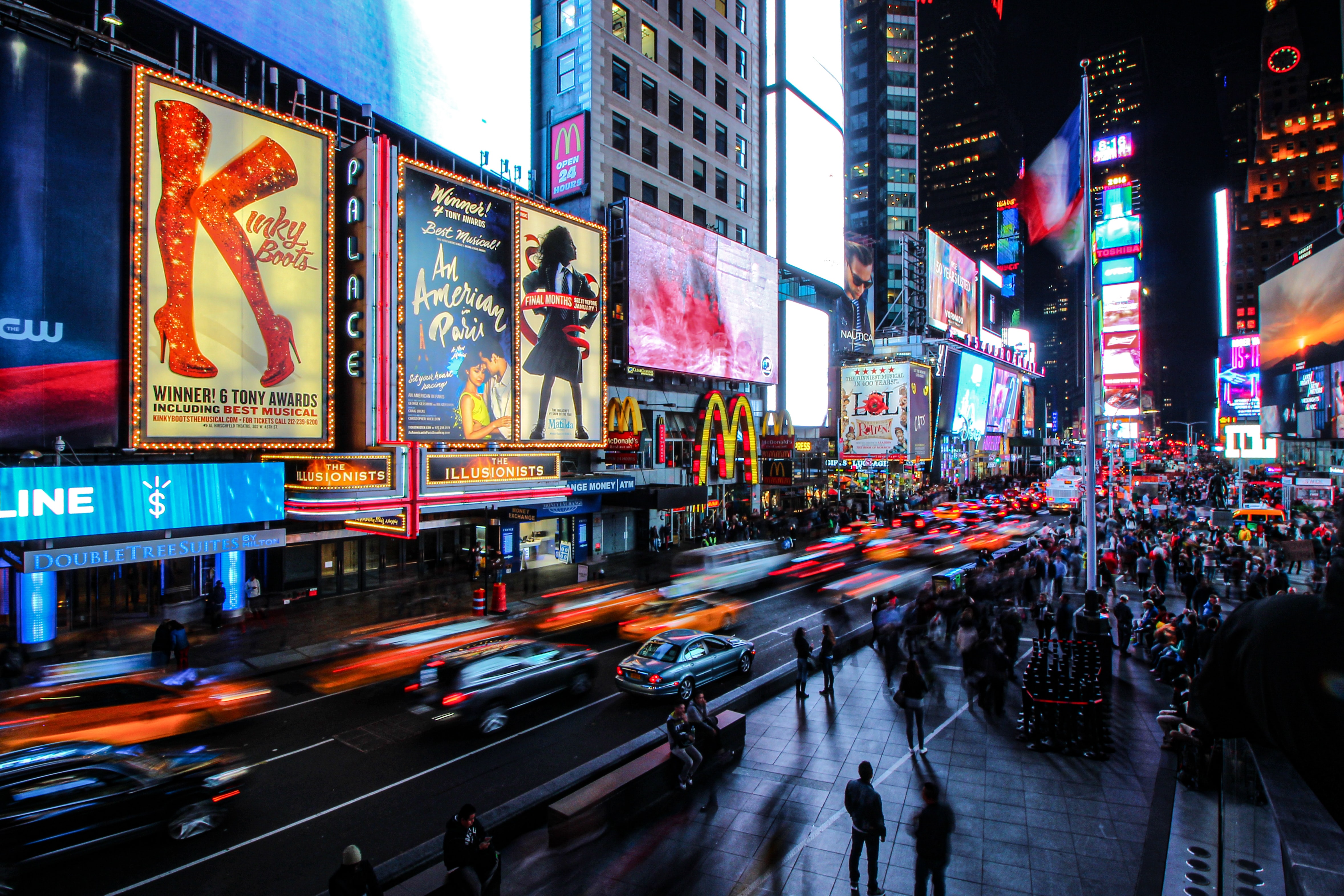 broadwayjpg by Florian Wehde?width=698&height=466&fit=crop&auto=webp&dpr=4