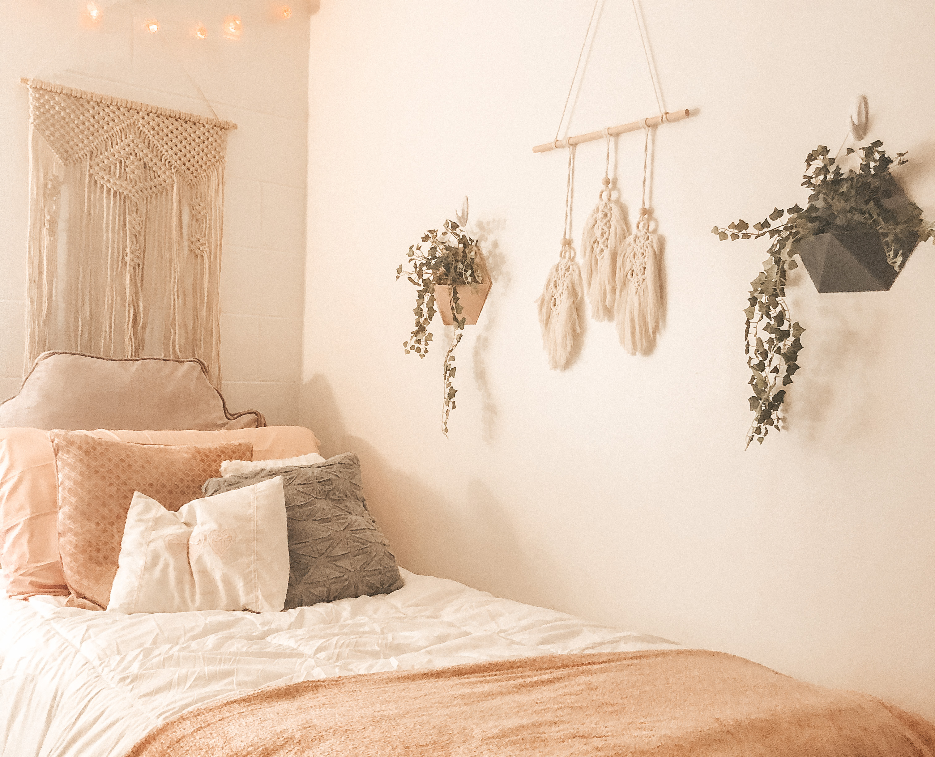 dorm bed with white comforter