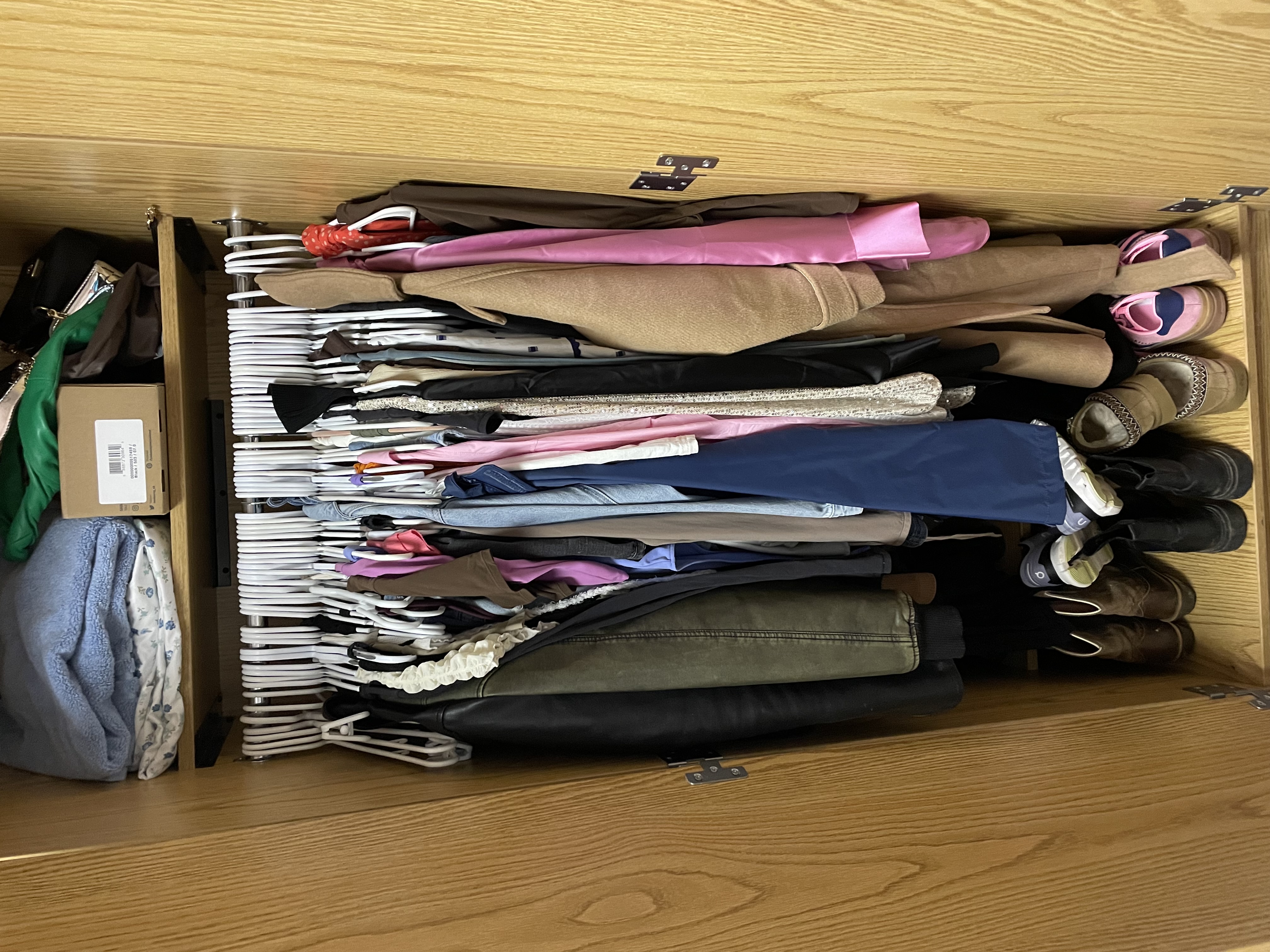 maddie bowles closet check