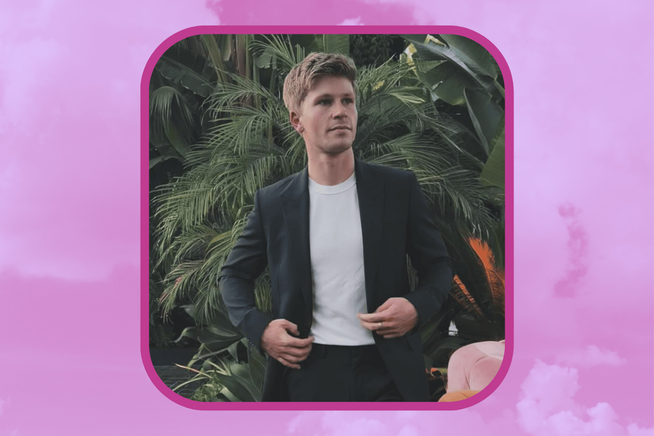 robert irwin girlfriend?width=698&height=466&fit=crop&auto=webp&dpr=4