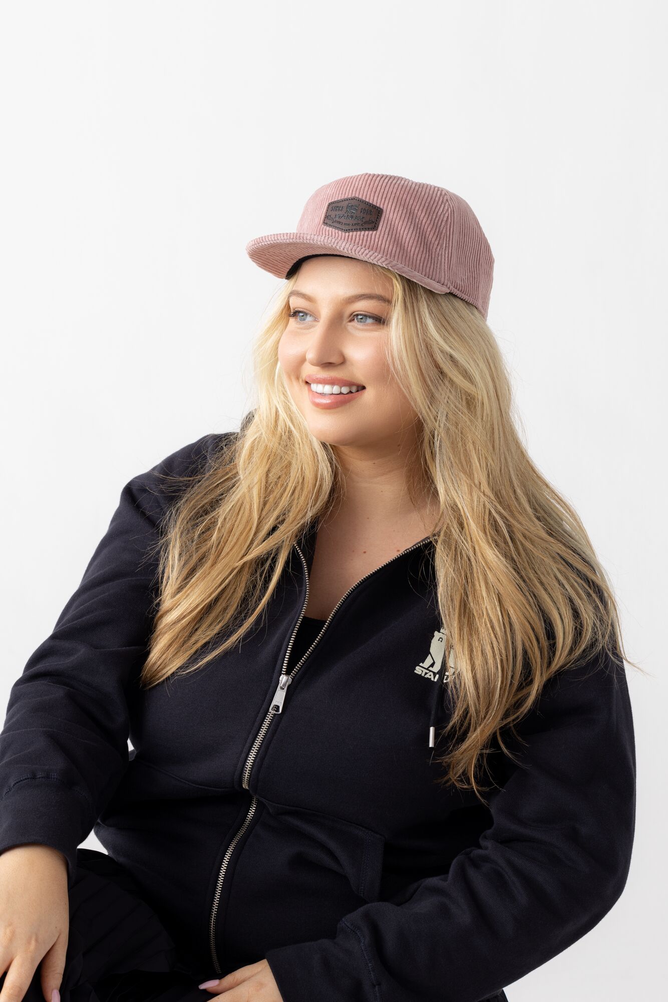 stanley hoodie zip up in black