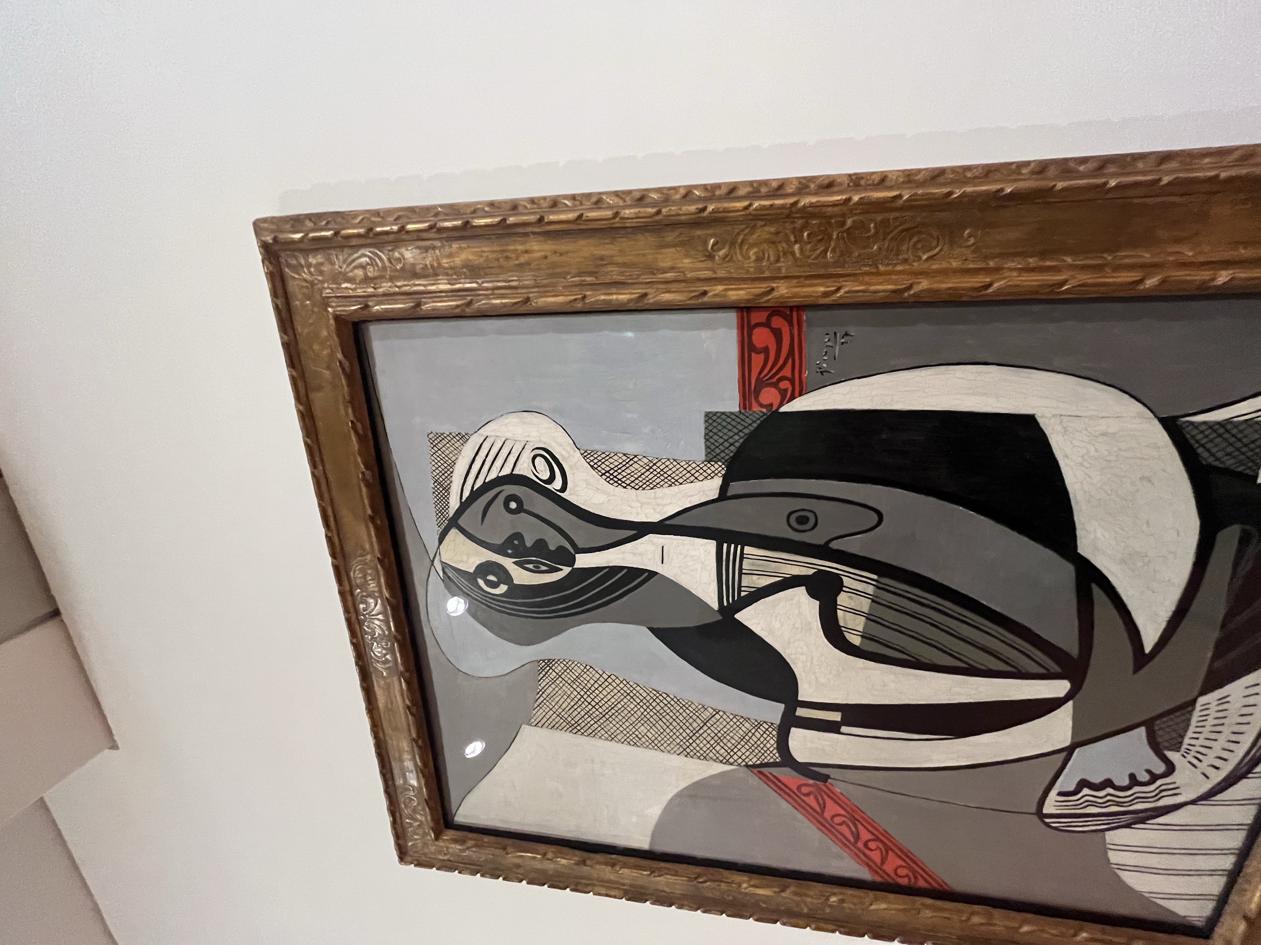 A photo of Pablo Picasso\'s Femme assise at the Art Gallery of Ontario