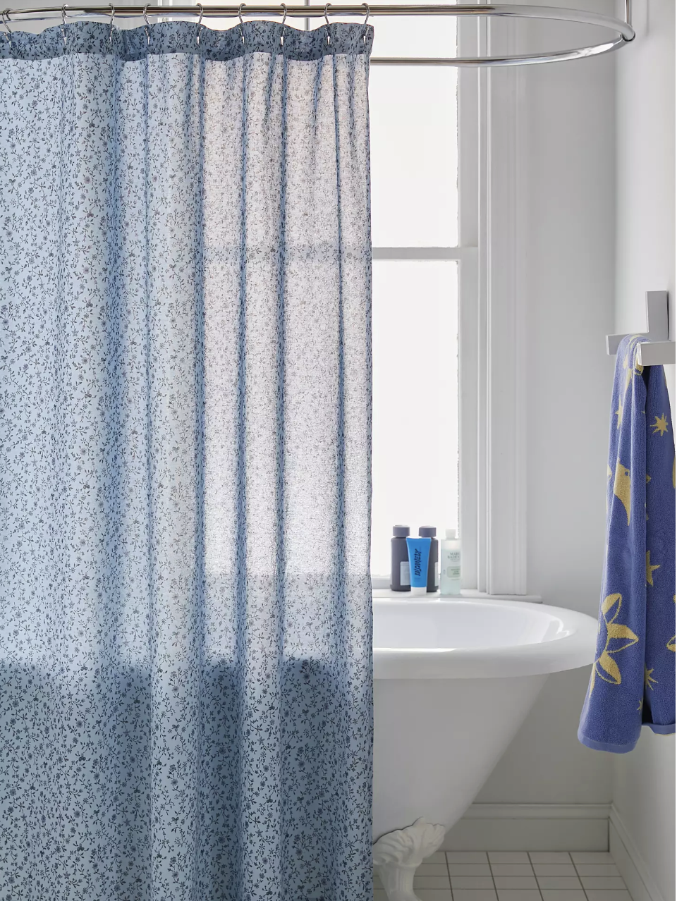 shower curtain