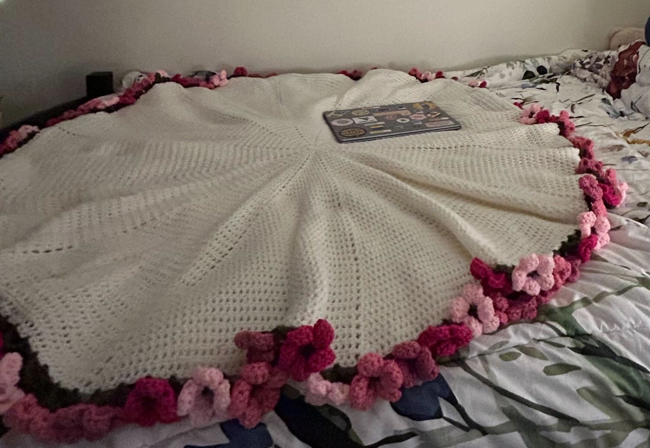 Crochet Bouquet Blanket
