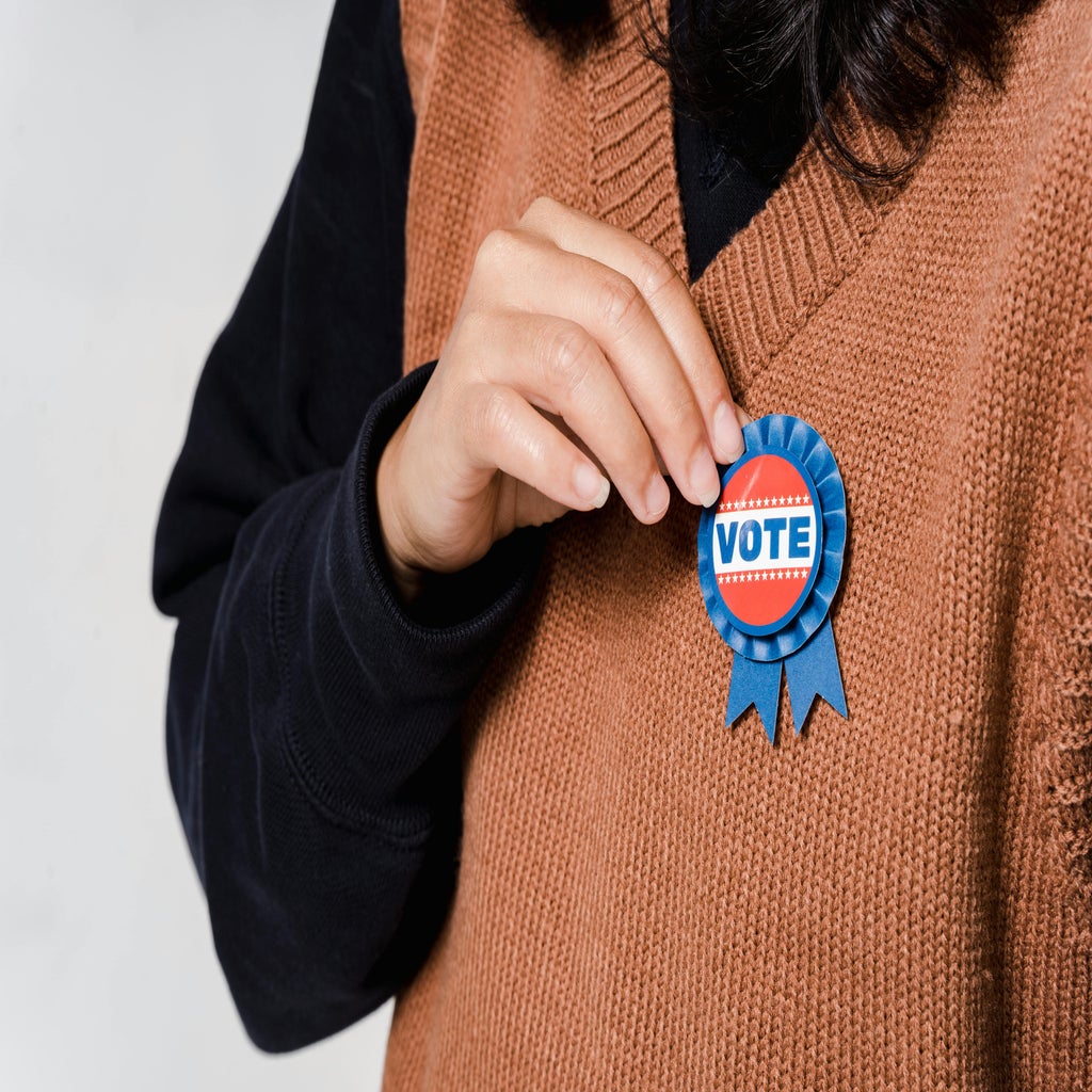 voting pin