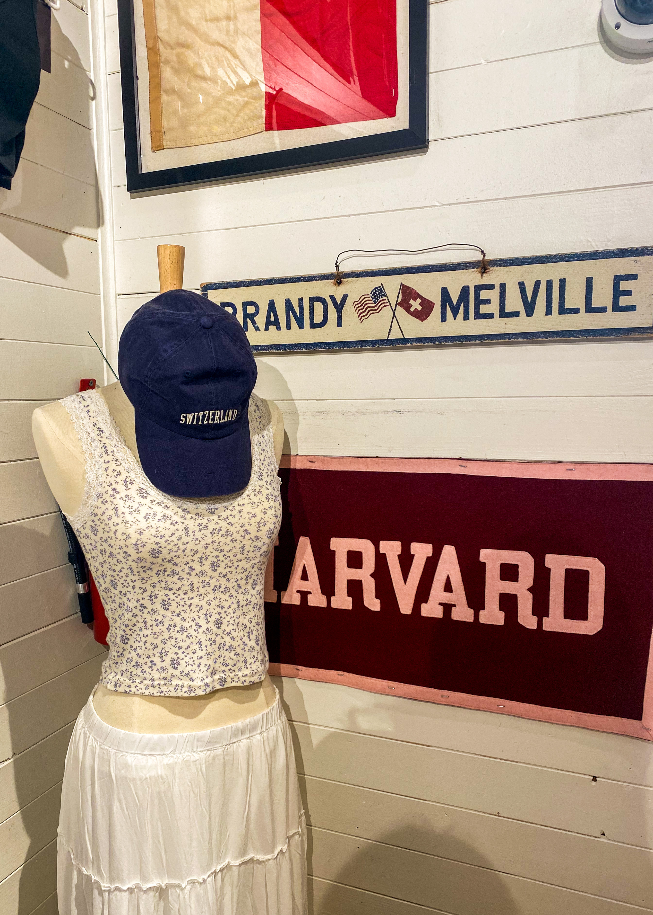 Brandy Melville Chicago store mannequin