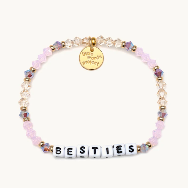 Struggling to make your friendship bracelets? Here are 5 inspirations!
