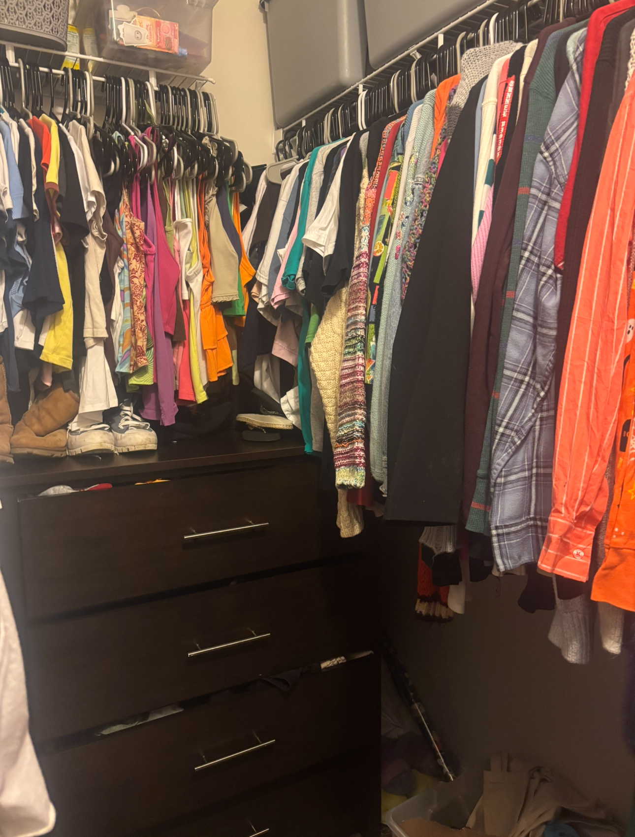 aislinn foran closet check
