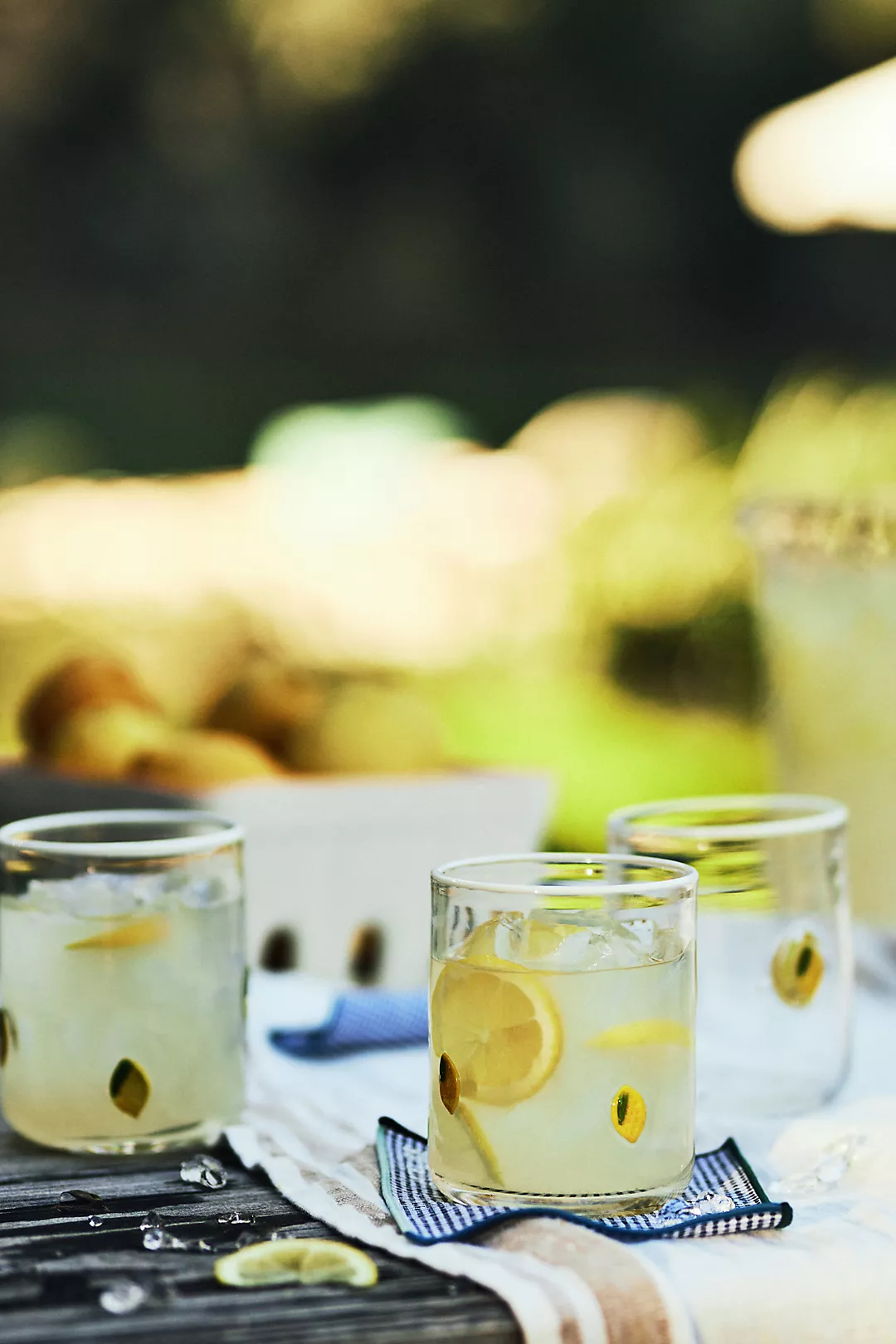 68798297 072 b17?width=1024&height=1024&fit=cover&auto=webp&dpr=4