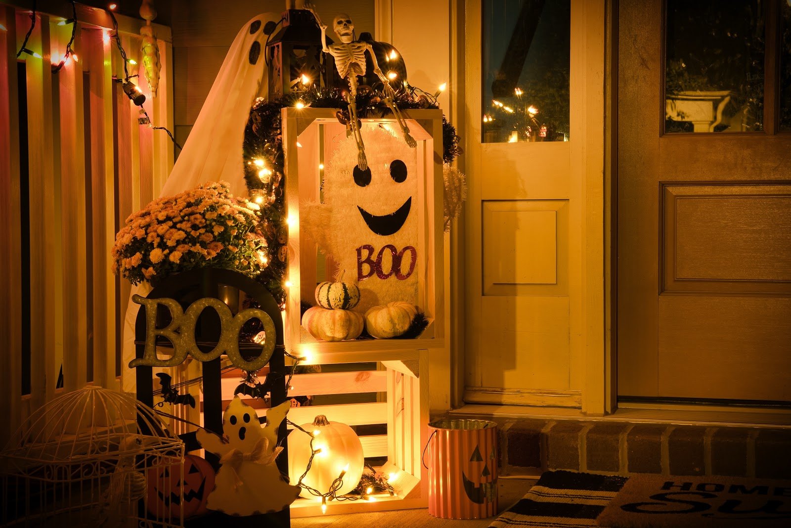 Decorated door for halloween