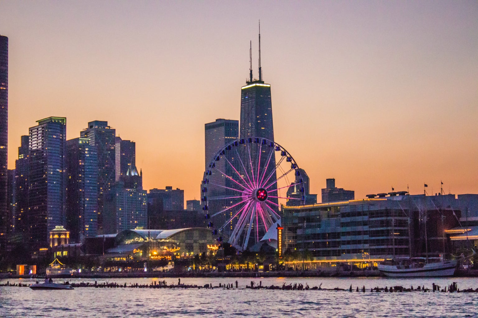 navy pier chicago, where you can take a long weekend vacation