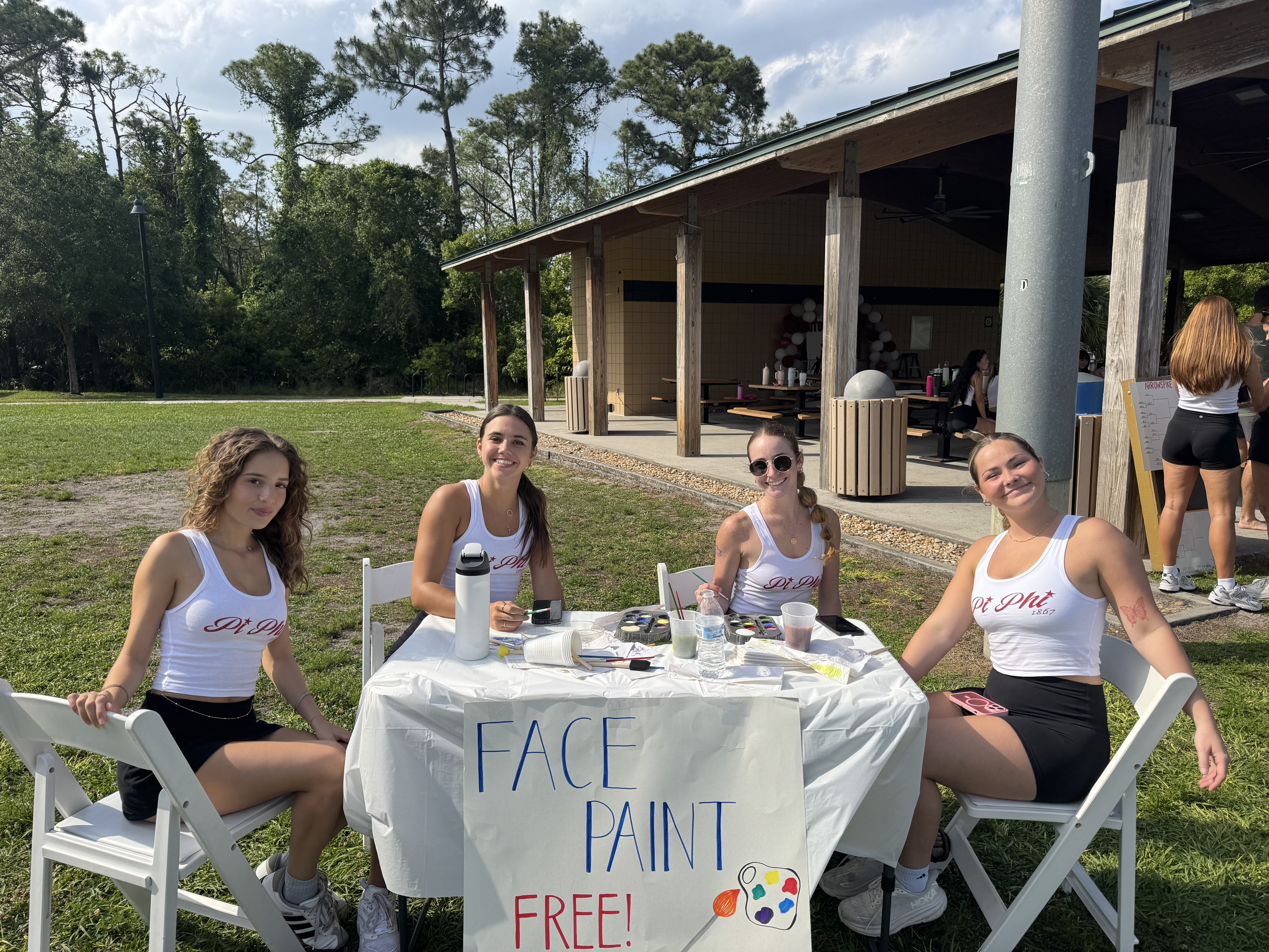 Face painting table