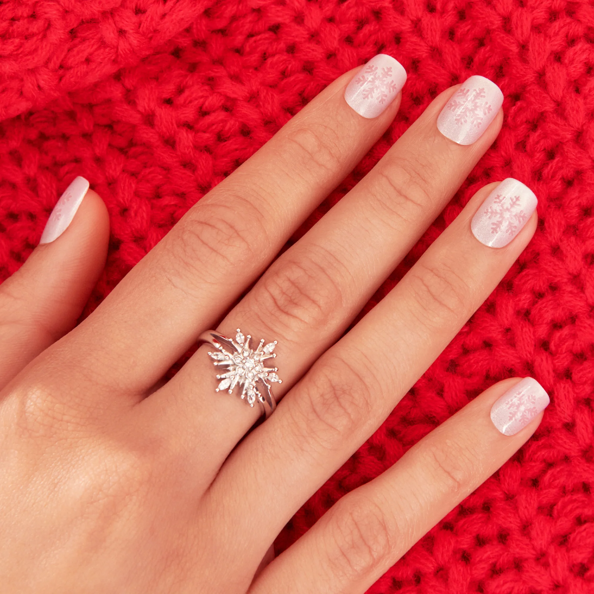 holiday press on nails 2025