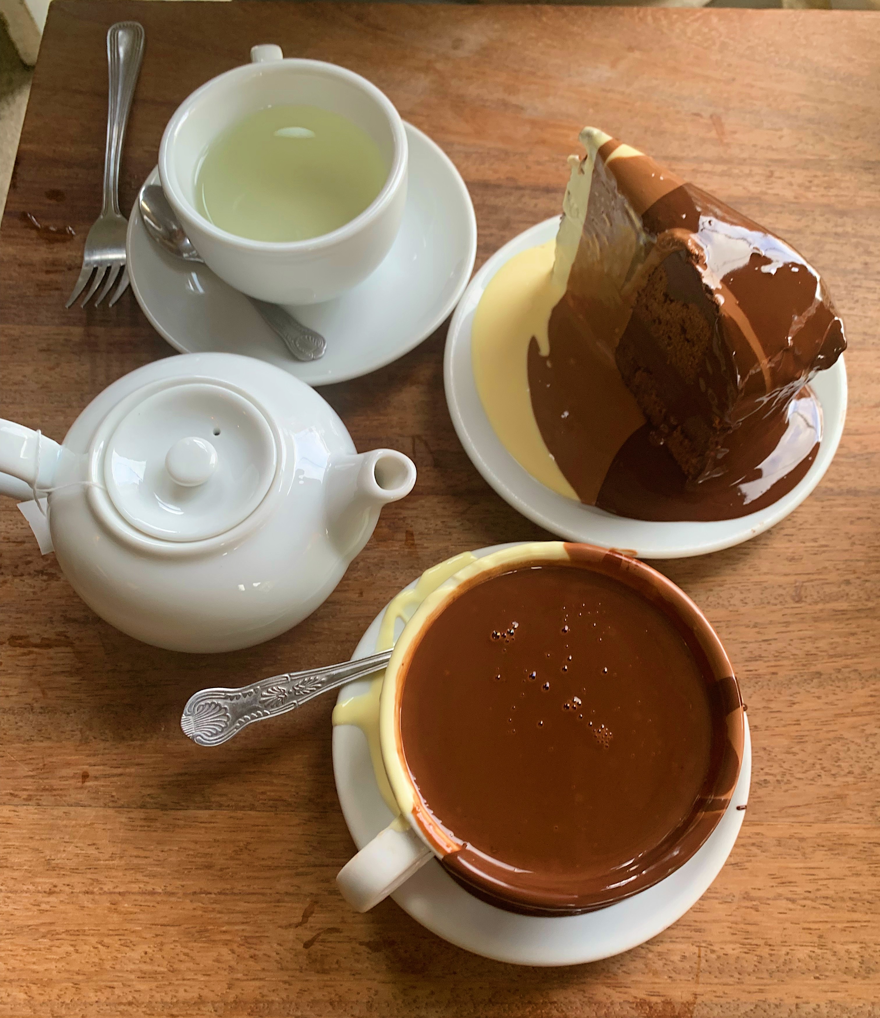 Hot Chocolate and Cake Photo from Italian Bear Chocolate