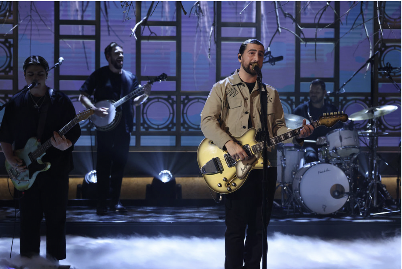 noah kahan snl 1png by Will HeathNBC?width=698&height=466&fit=crop&auto=webp&dpr=4