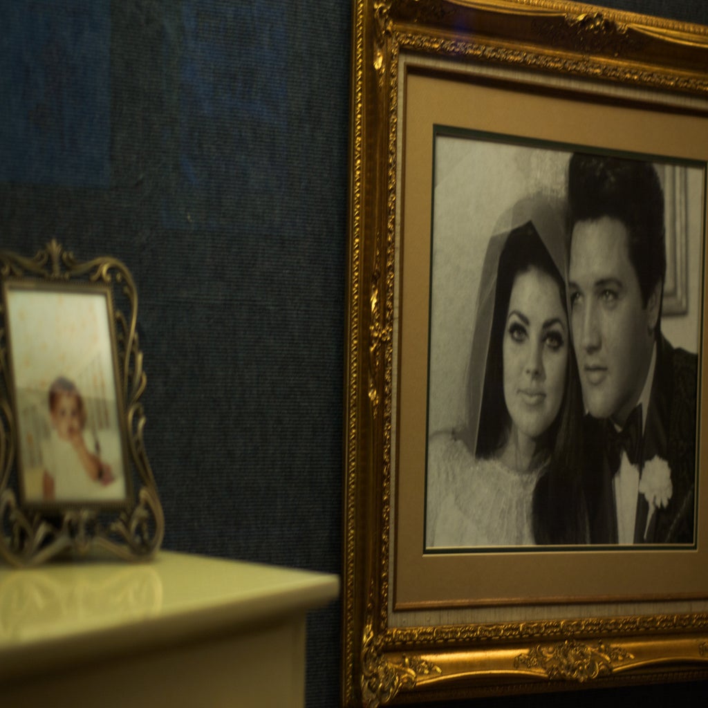 Elvis & Priscilla wedding photo from Graceland