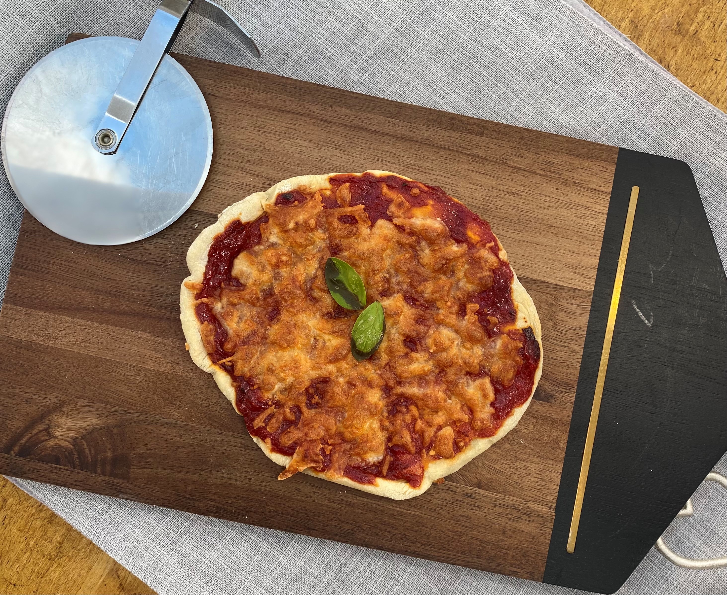 pizza jpg by Juliette Dudley?width=698&height=466&fit=crop&auto=webp&dpr=4