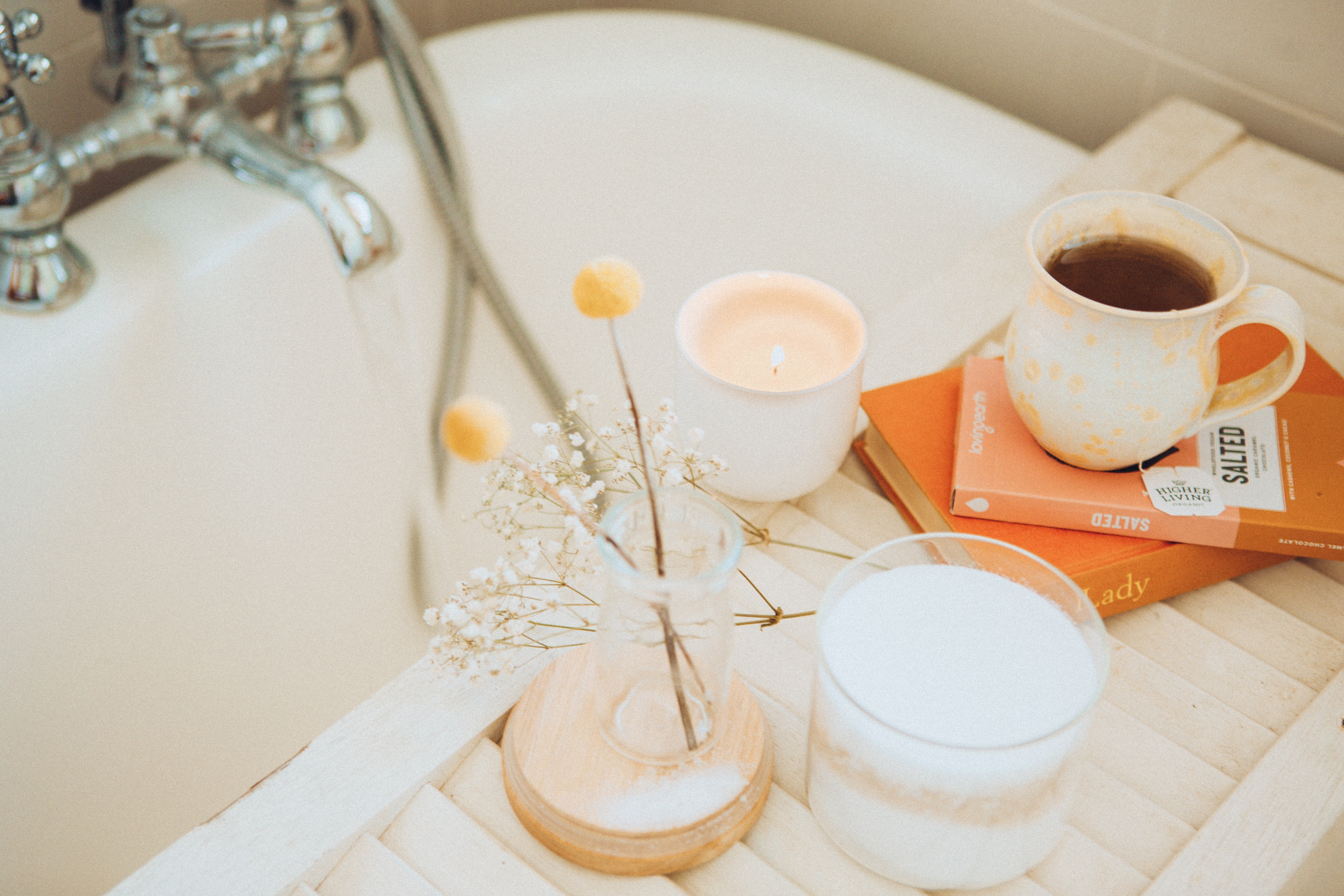Tea cup and candle by bathtub by Maddi Bazzocco on Unsplash?width=698&height=466&fit=crop&auto=webp&dpr=4