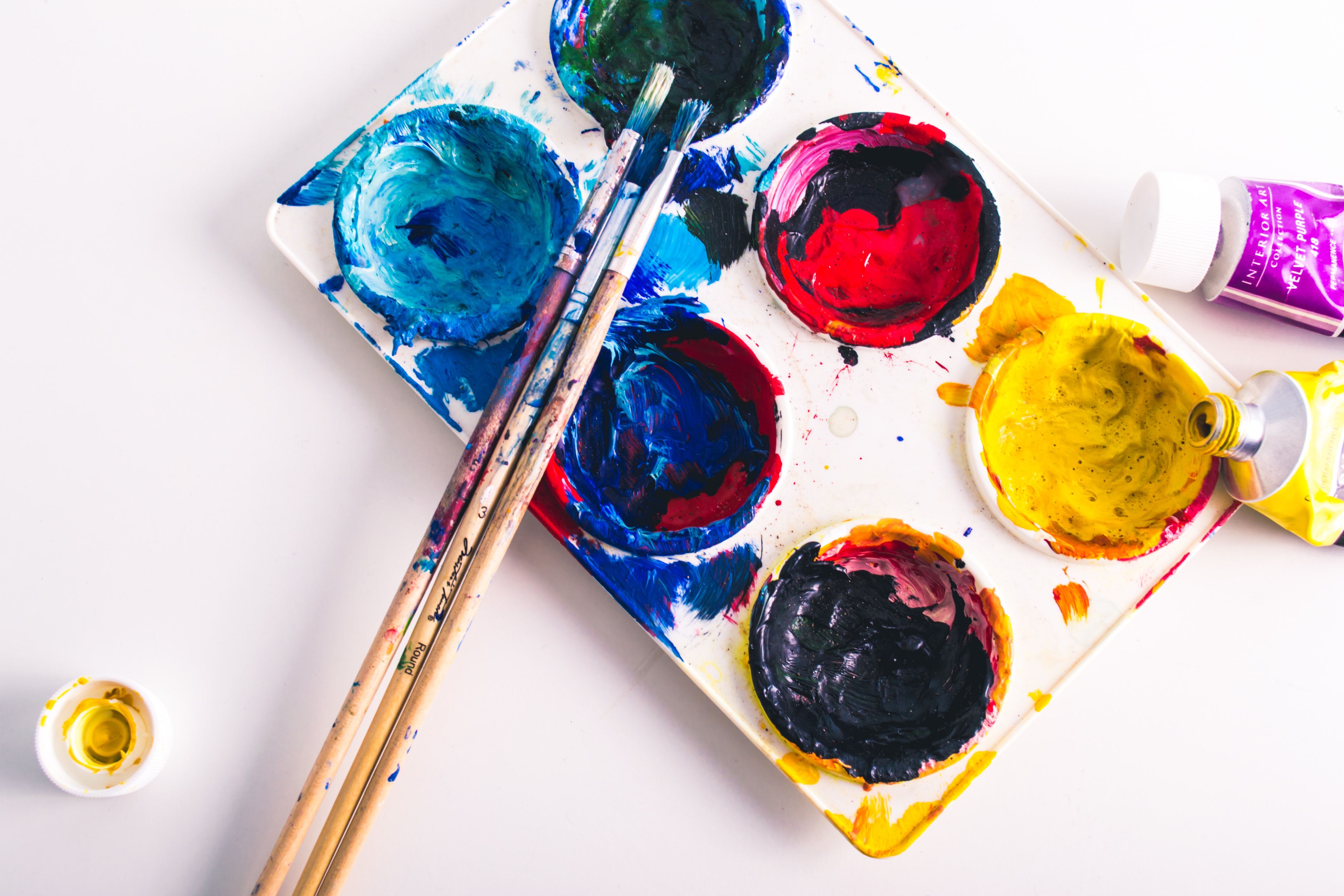 Paints by Steve Johnson from Unsplash?width=698&height=466&fit=crop&auto=webp&dpr=4