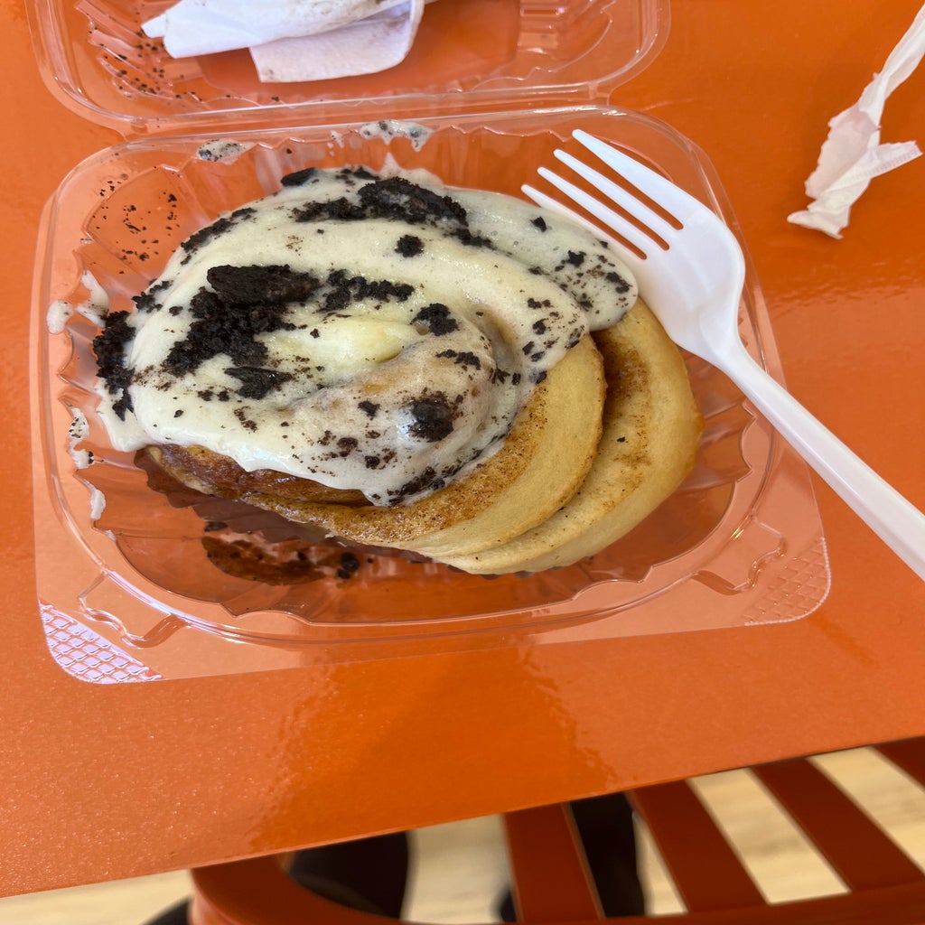 Reviewing New Haven's Cat Cafe