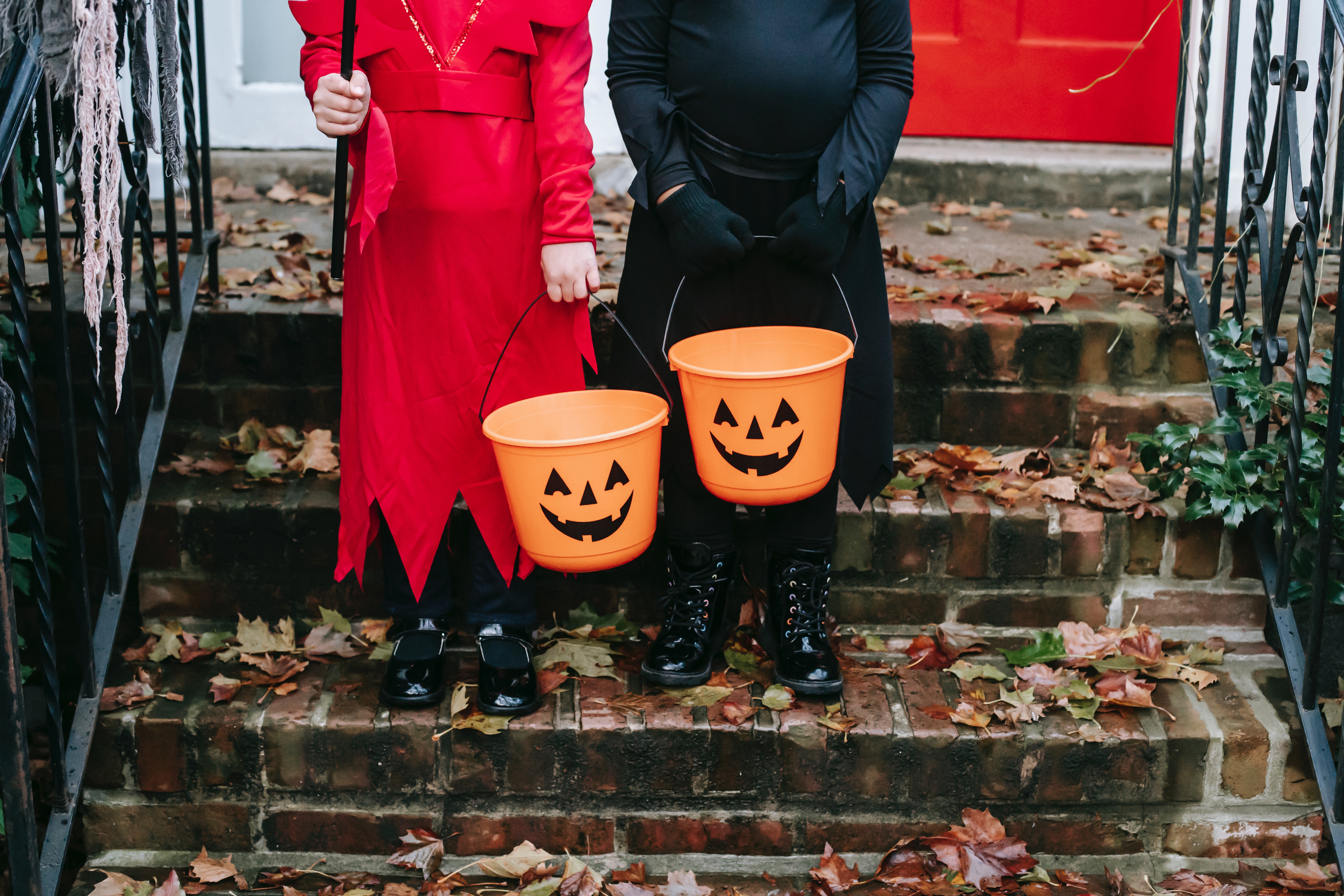 pexelscharlesparker5859377jpg by httpswwwpexelscomphotochildren holding a halloween design buckets 5859377?width=698&height=466&fit=crop&auto=webp&dpr=4