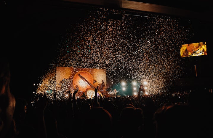 Confetti falling down at a concert