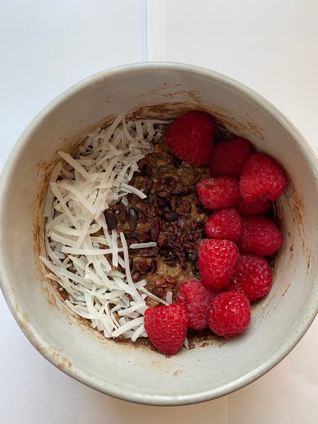 oatmeal with raspberries and coconut