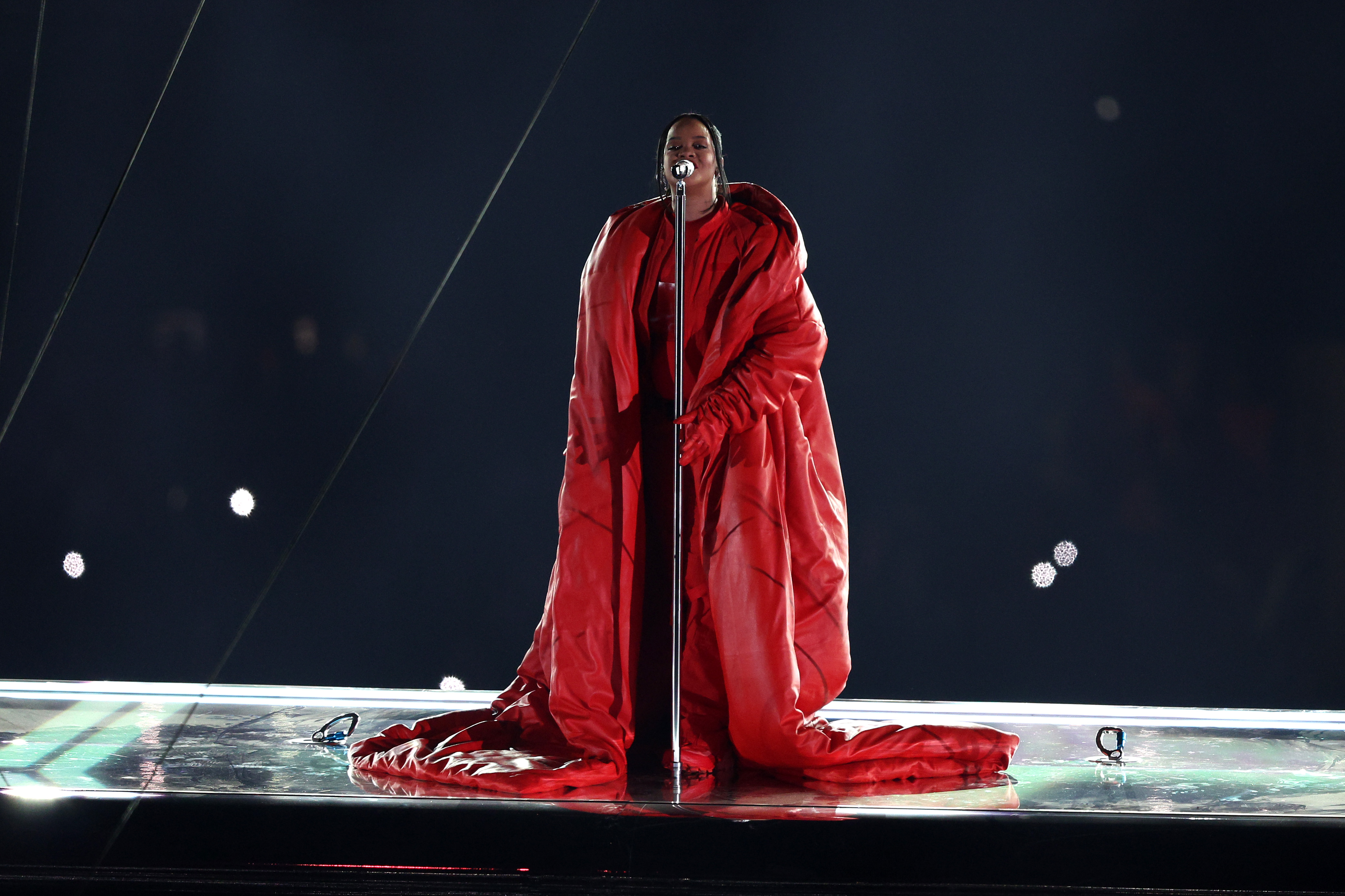 rihanna lip sync super bowl 2023