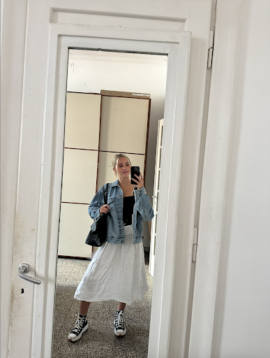 julia class outfit?width=500&height=500&fit=cover&auto=webp&dpr=4