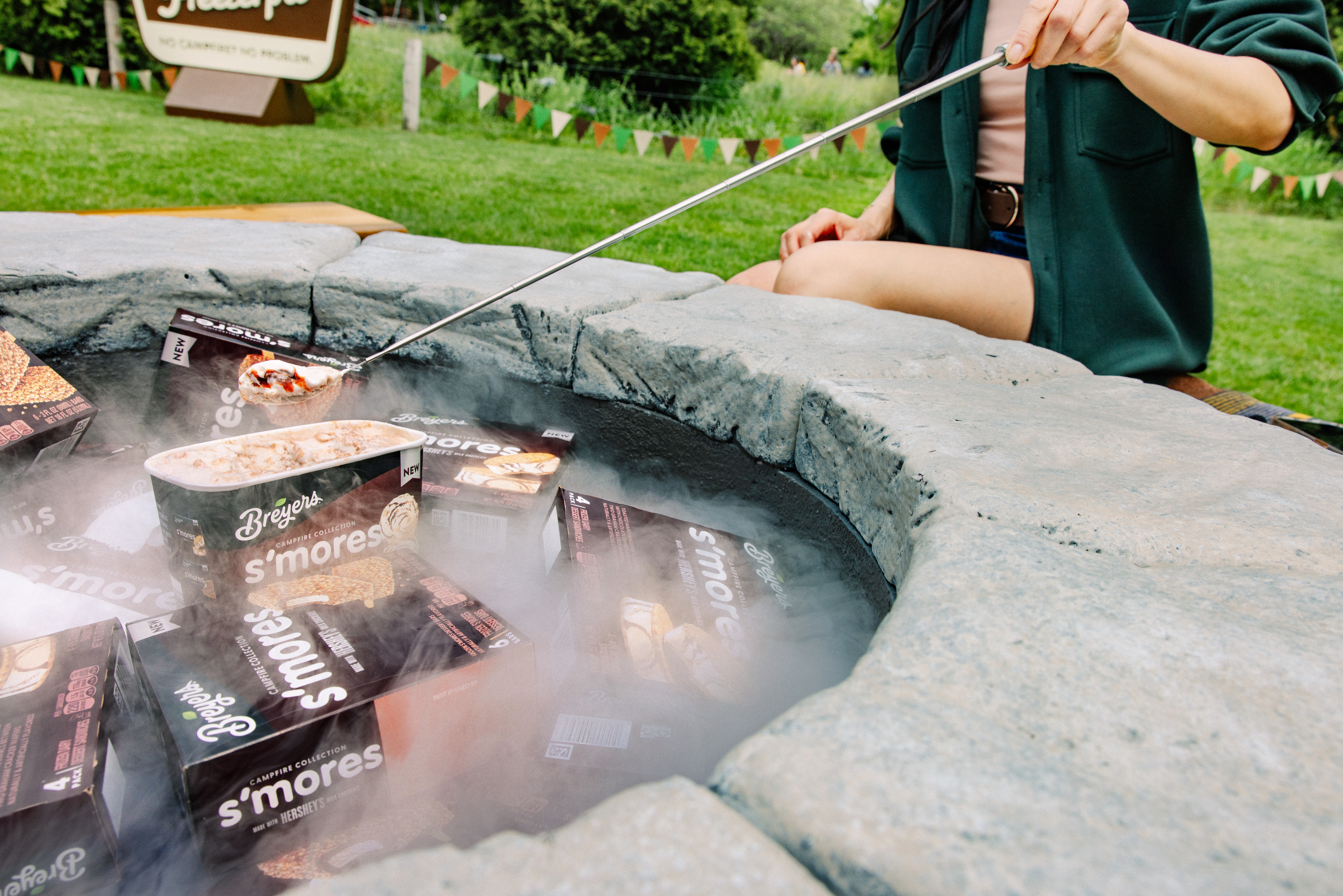 Breyers Freezerpit Interior?width=1024&height=1024&fit=cover&auto=webp&dpr=4