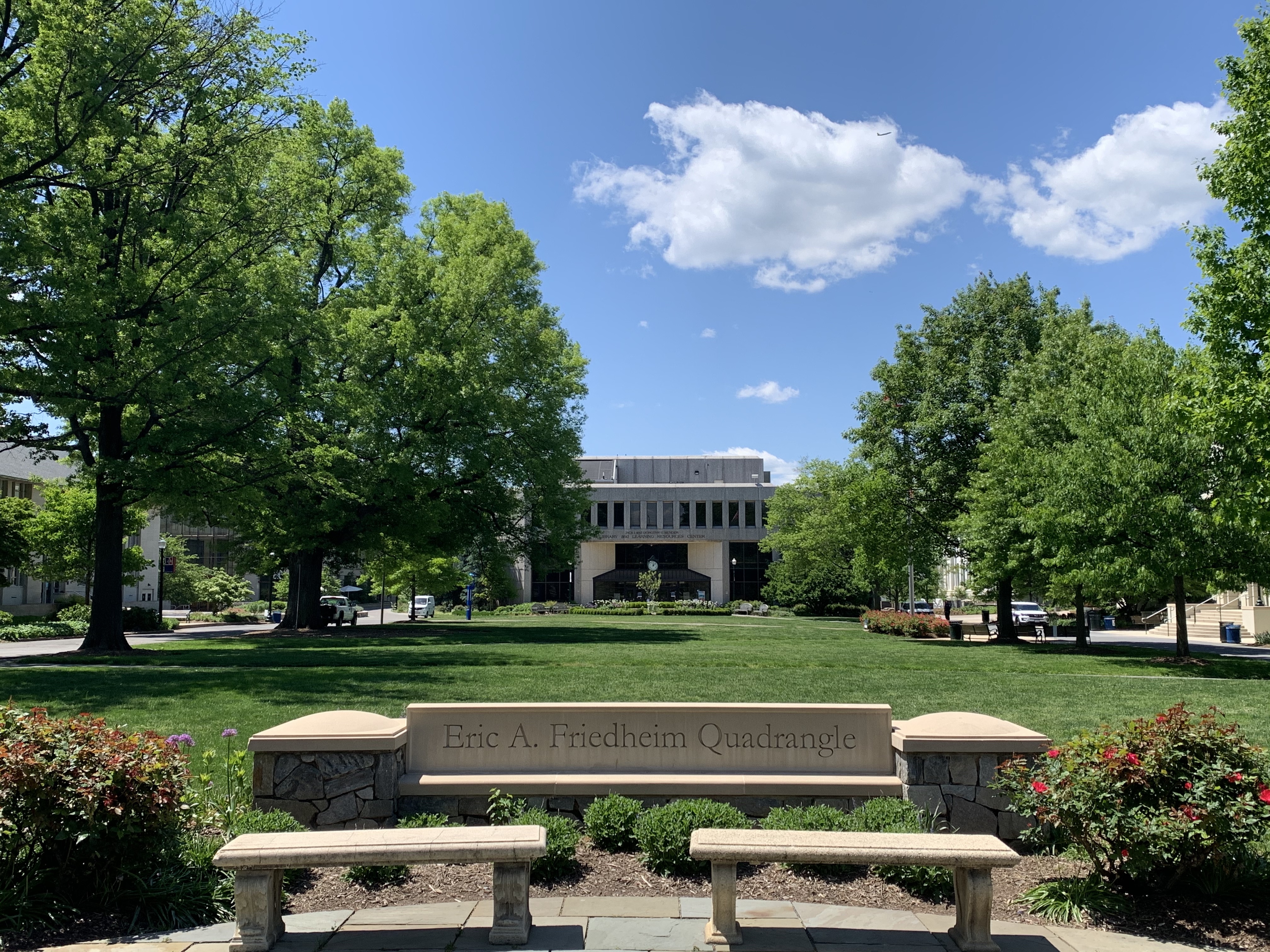 au main campusjpg by Yutong Deng?width=698&height=466&fit=crop&auto=webp&dpr=4