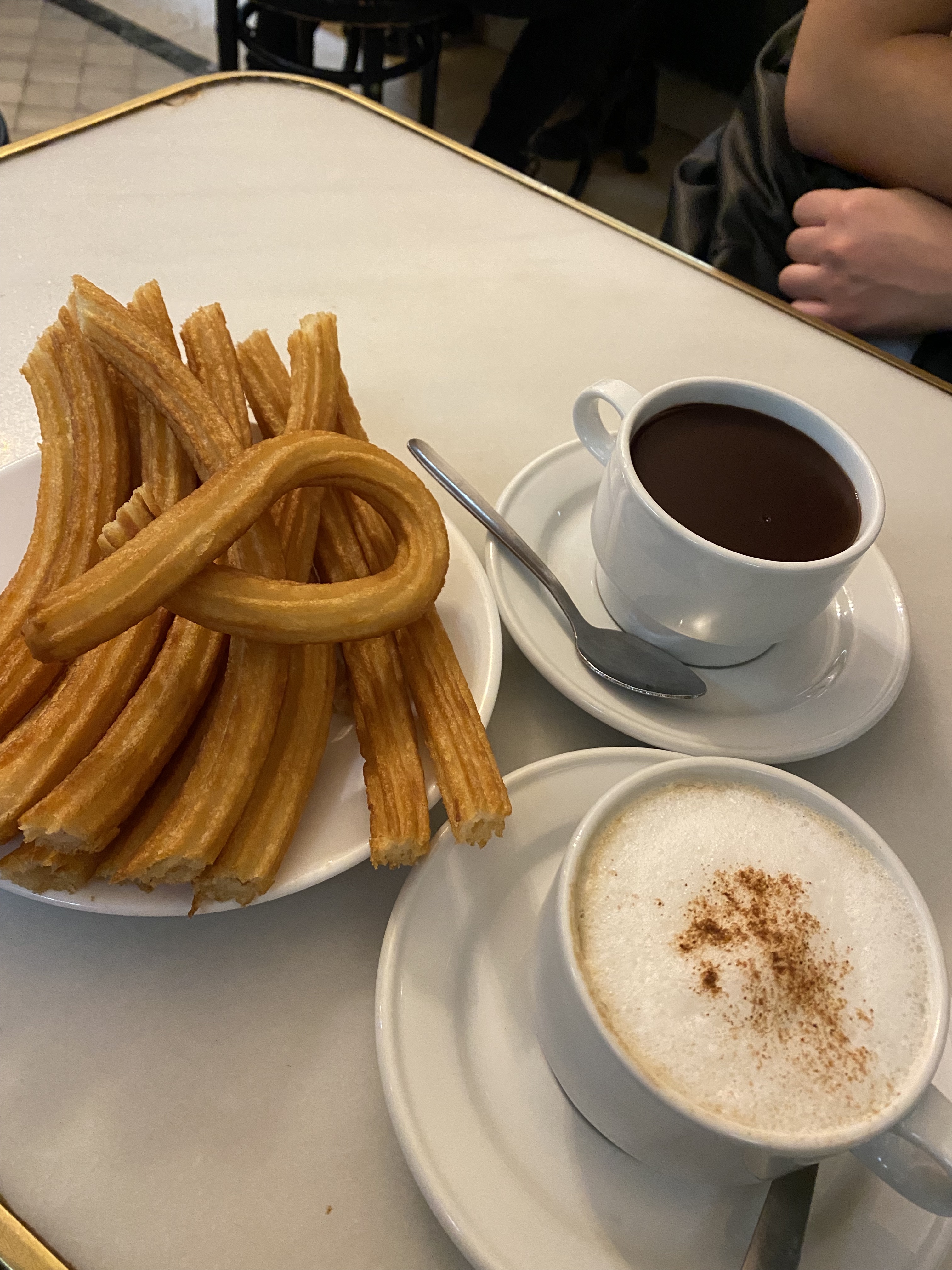churros and chocolate