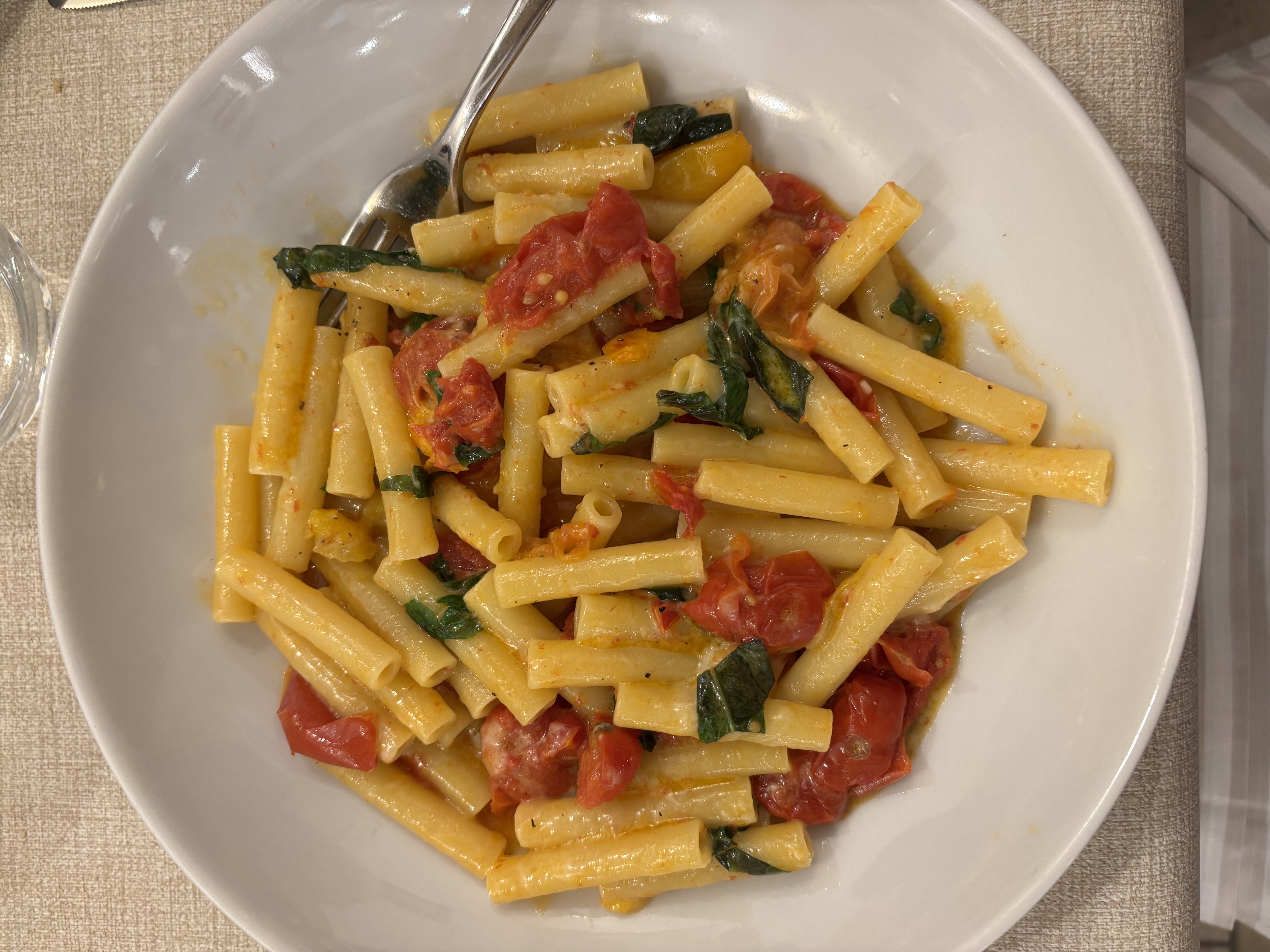 tomato pasta2?width=1024&height=1024&fit=cover&auto=webp&dpr=4