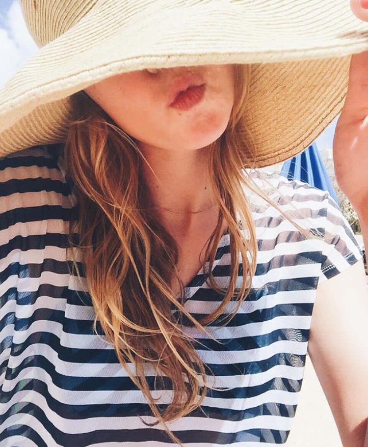jackie ryan kiss lips fresh skin hat beach stripes summer?width=698&height=466&fit=crop&auto=webp&dpr=4