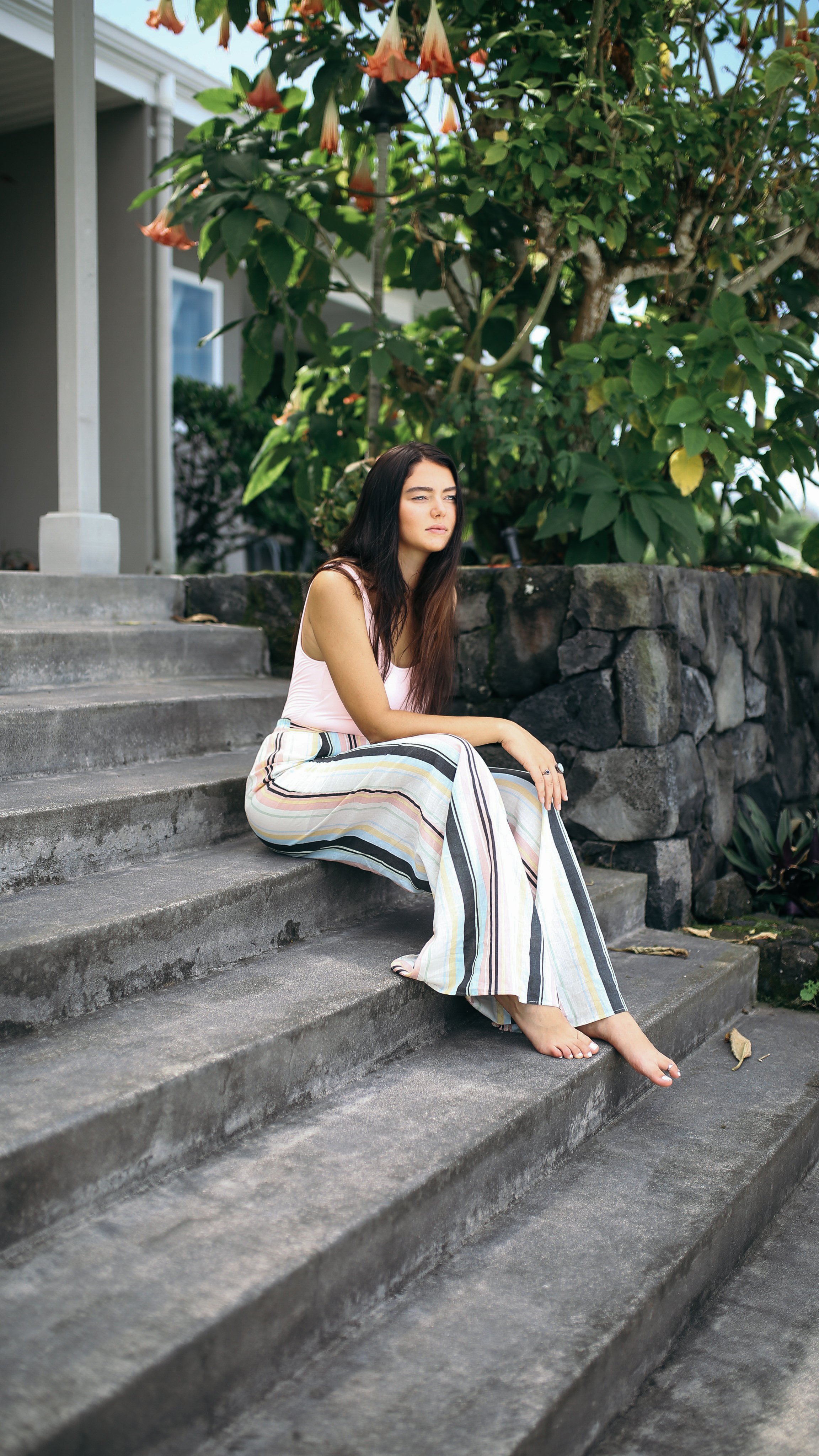 summer happy girl hawaii cool pants stairs high res version