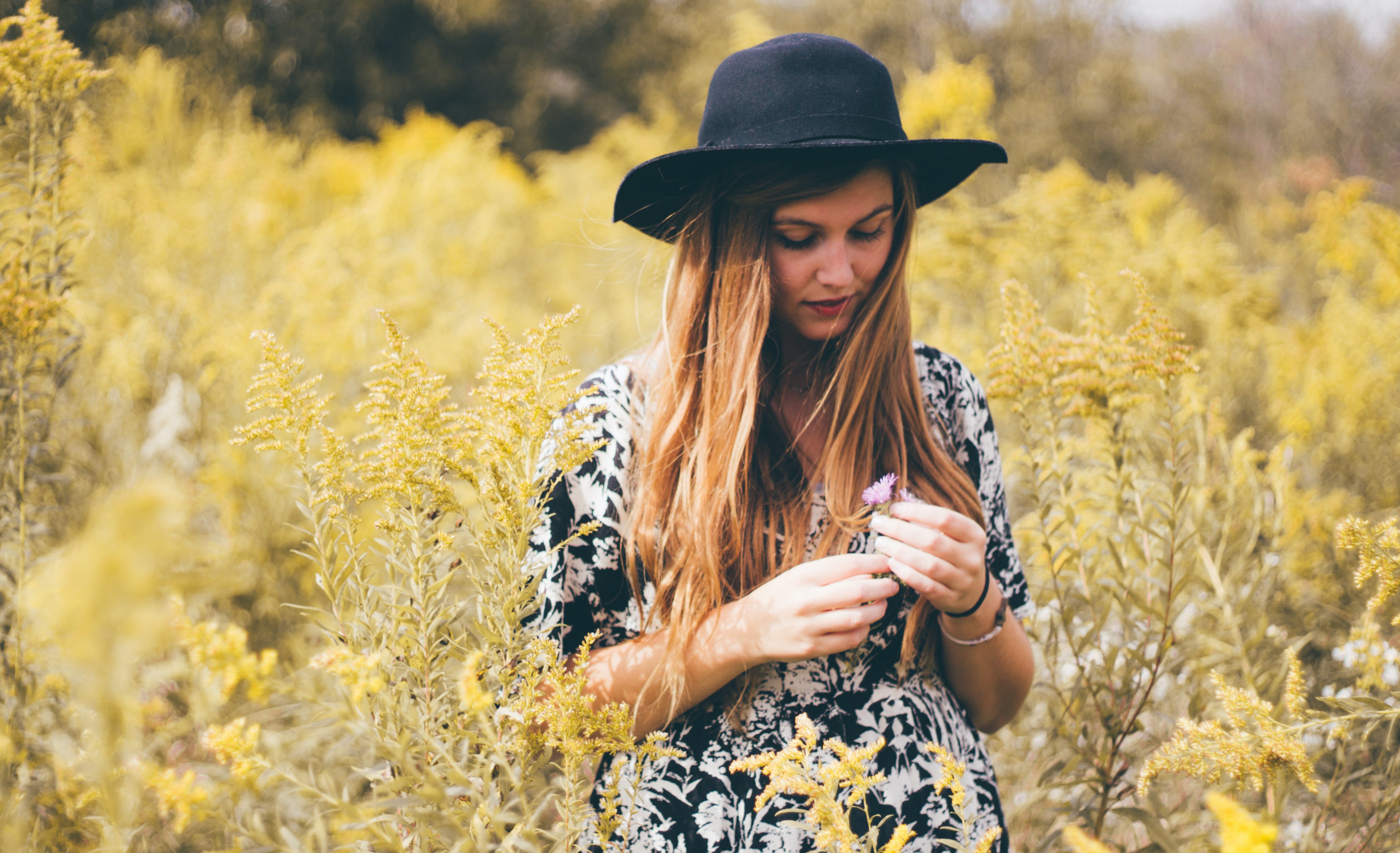 arianna tucker girl serious?width=698&height=466&fit=crop&auto=webp&dpr=4