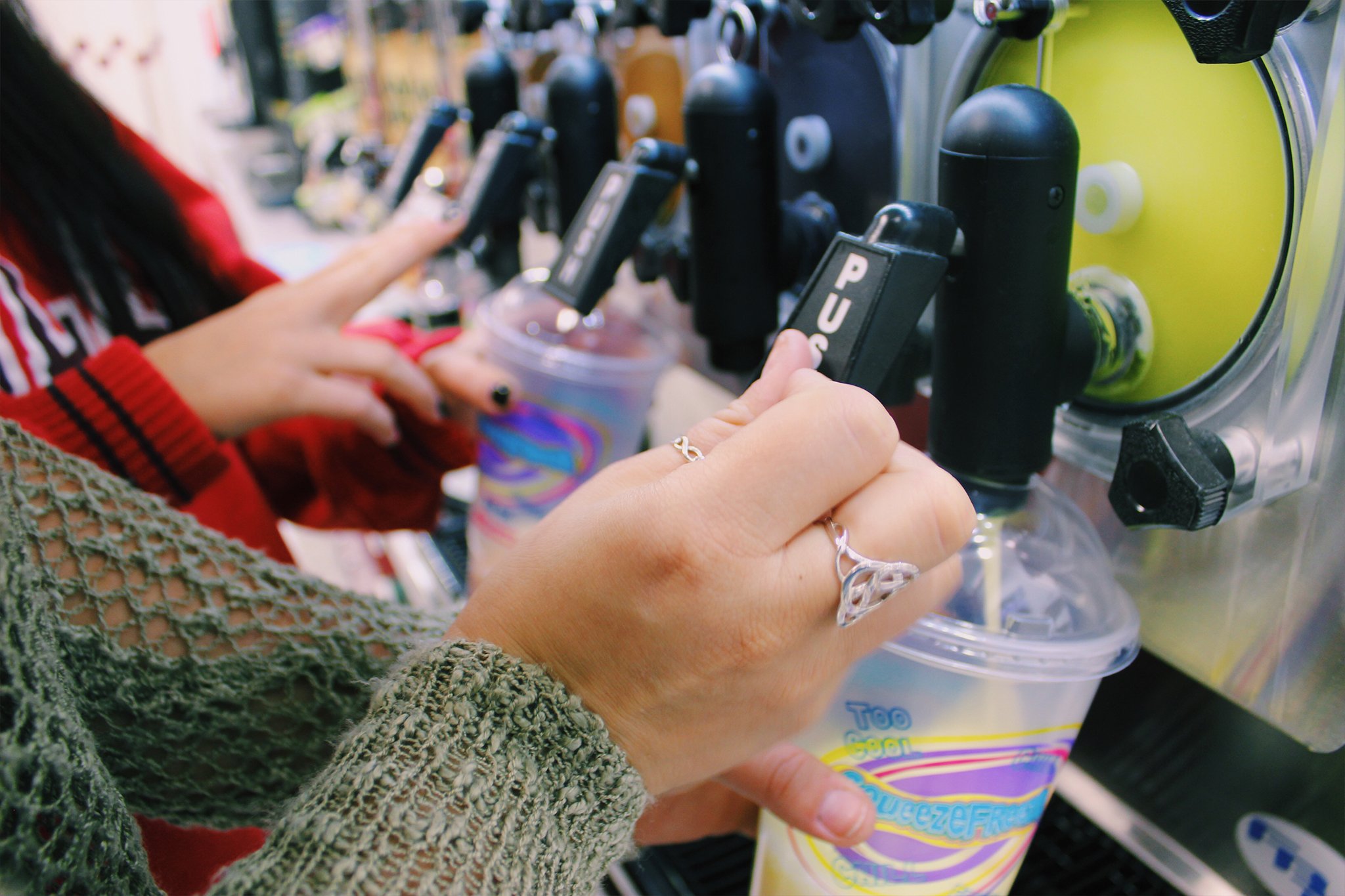 Anna Schultz girls getting slushies?width=698&height=466&fit=crop&auto=webp&dpr=4