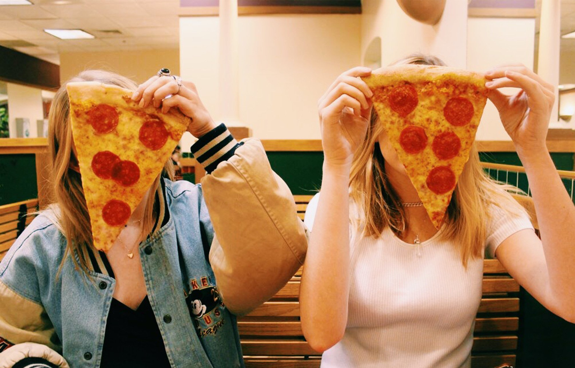 Anna Schultz girls posing with pizza?width=698&height=466&fit=crop&auto=webp&dpr=4