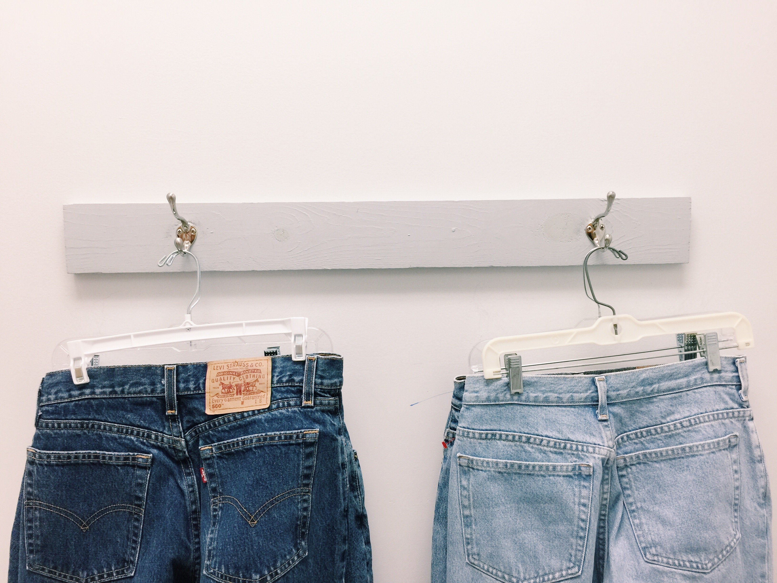 Celina Timmerman mom jeans hanging?width=698&height=466&fit=crop&auto=webp&dpr=4