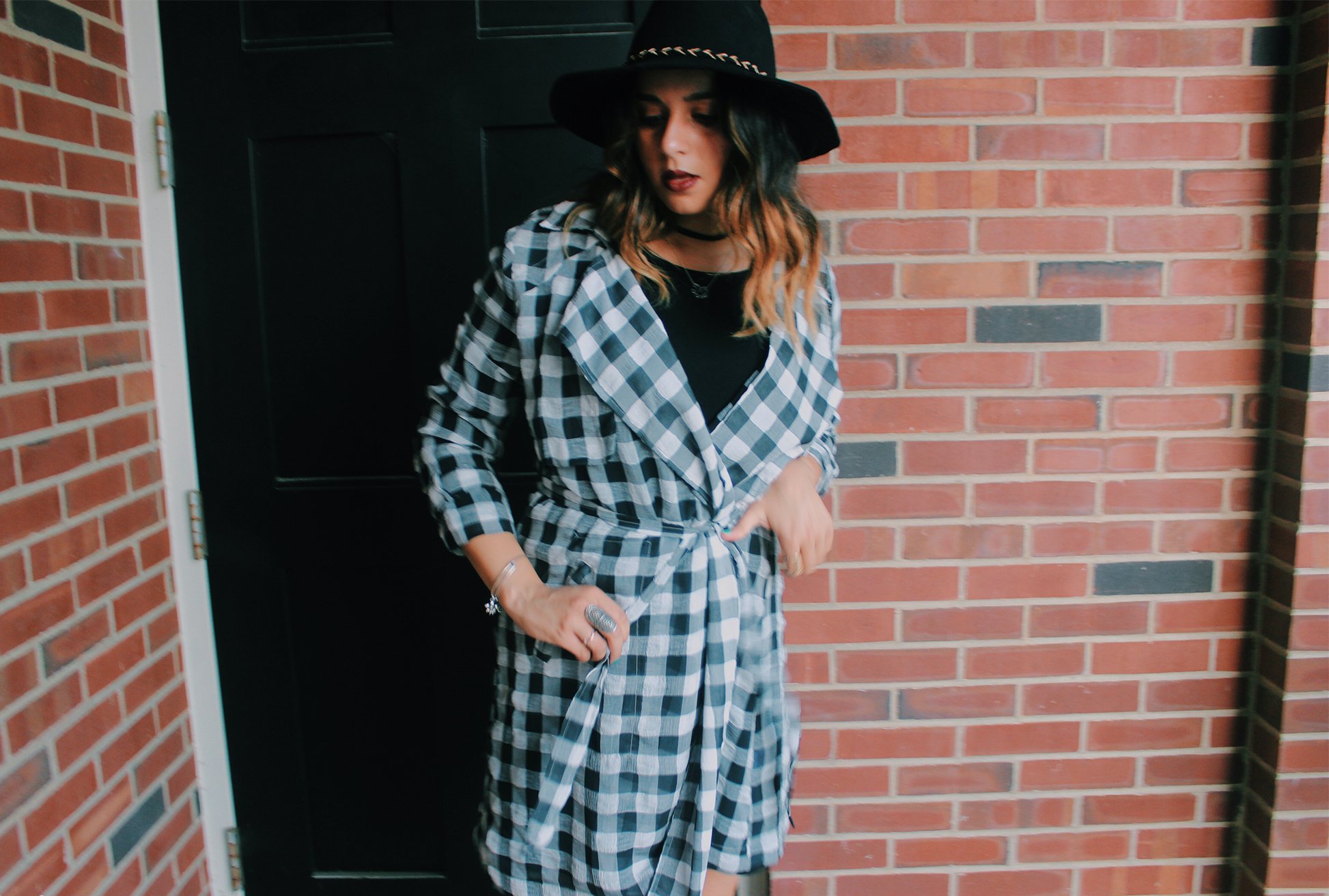 Anna Schultz-Girl Tying Plaid Trench Coat