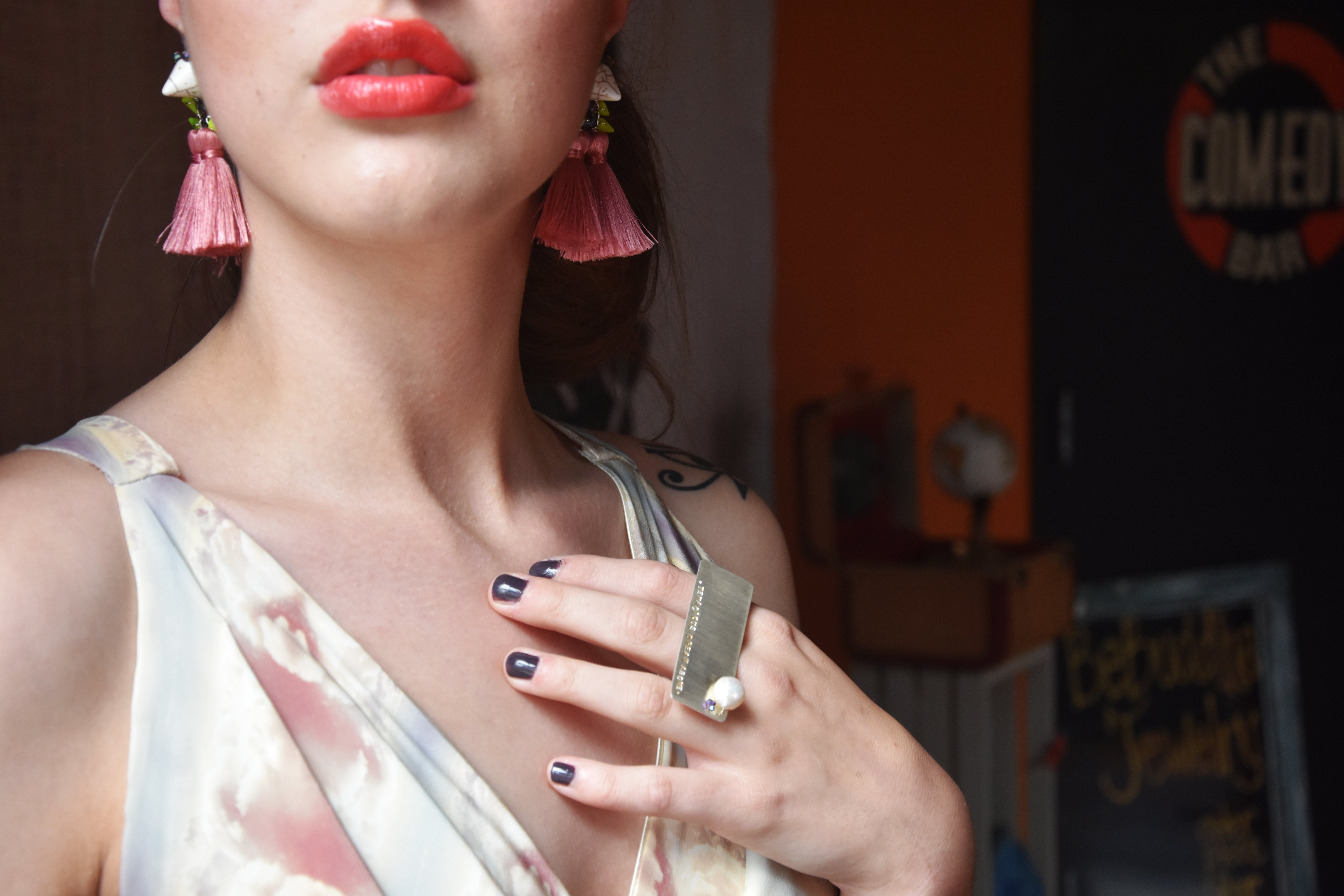 anna thetard girl with fringe earings 1?width=698&height=466&fit=crop&auto=webp&dpr=4