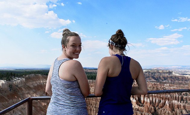 Maria Scheller hiking bryce national park utah adventure active?width=698&height=466&fit=crop&auto=webp&dpr=4