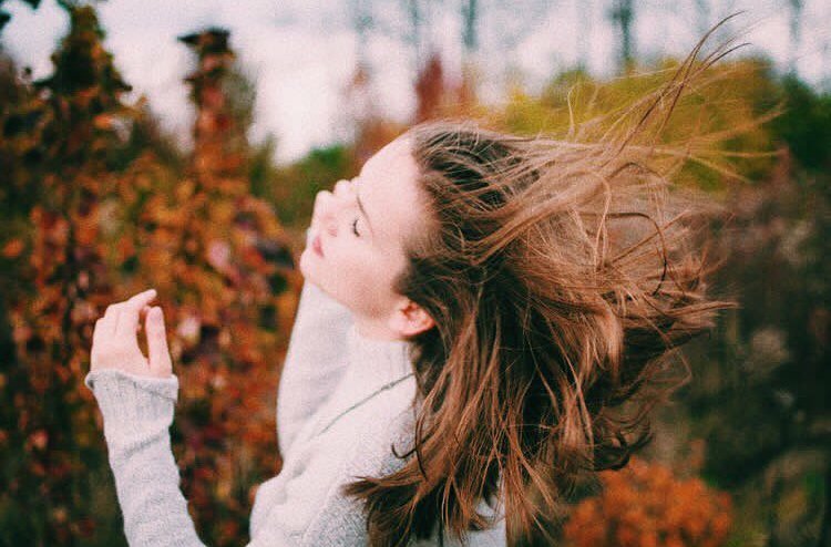 anna thetard girl with hair blowing in the wind fall?width=698&height=466&fit=crop&auto=webp&dpr=4