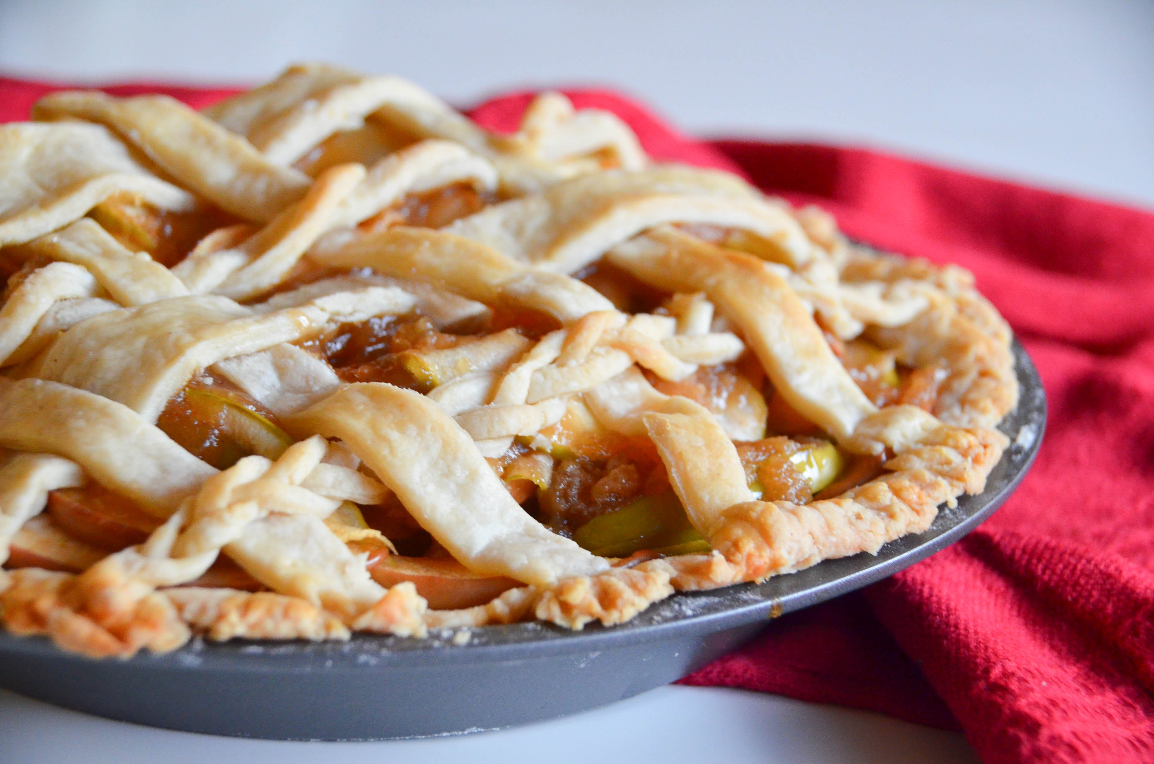 Jocelyn Hsu apple pie 7?width=698&height=466&fit=crop&auto=webp&dpr=4