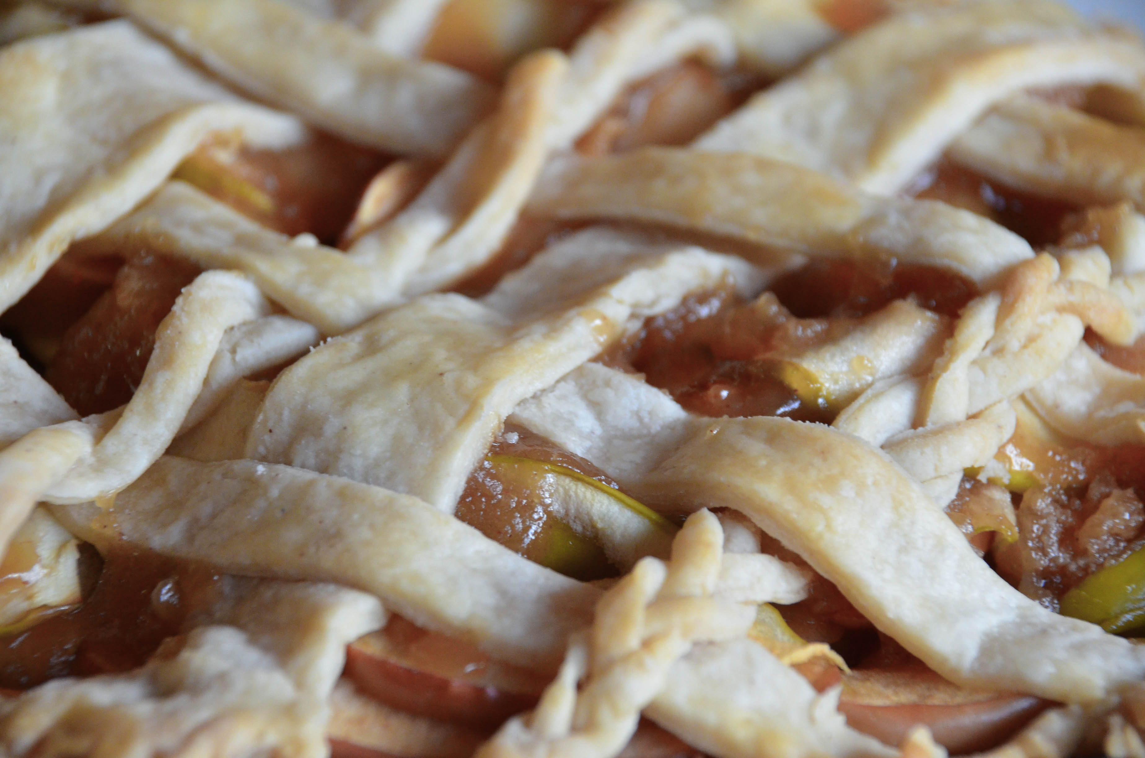 Jocelyn Hsu apple pie crust close?width=698&height=466&fit=crop&auto=webp&dpr=4